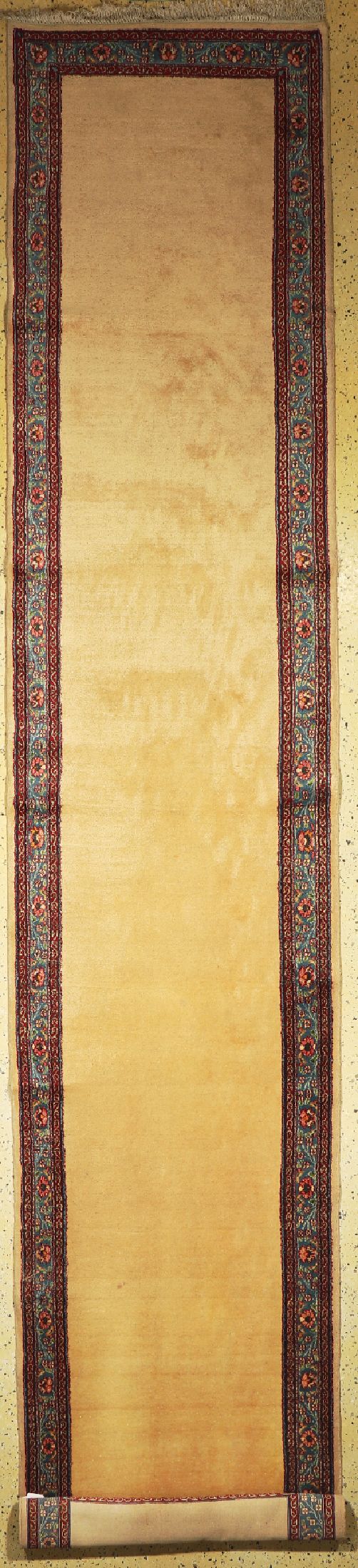 Sarogh alt, Persien, um 1950, Wolle auf Baumwolle, ca. 470 x 91 cm, EHZ: 2, (kleiner Fleck)
