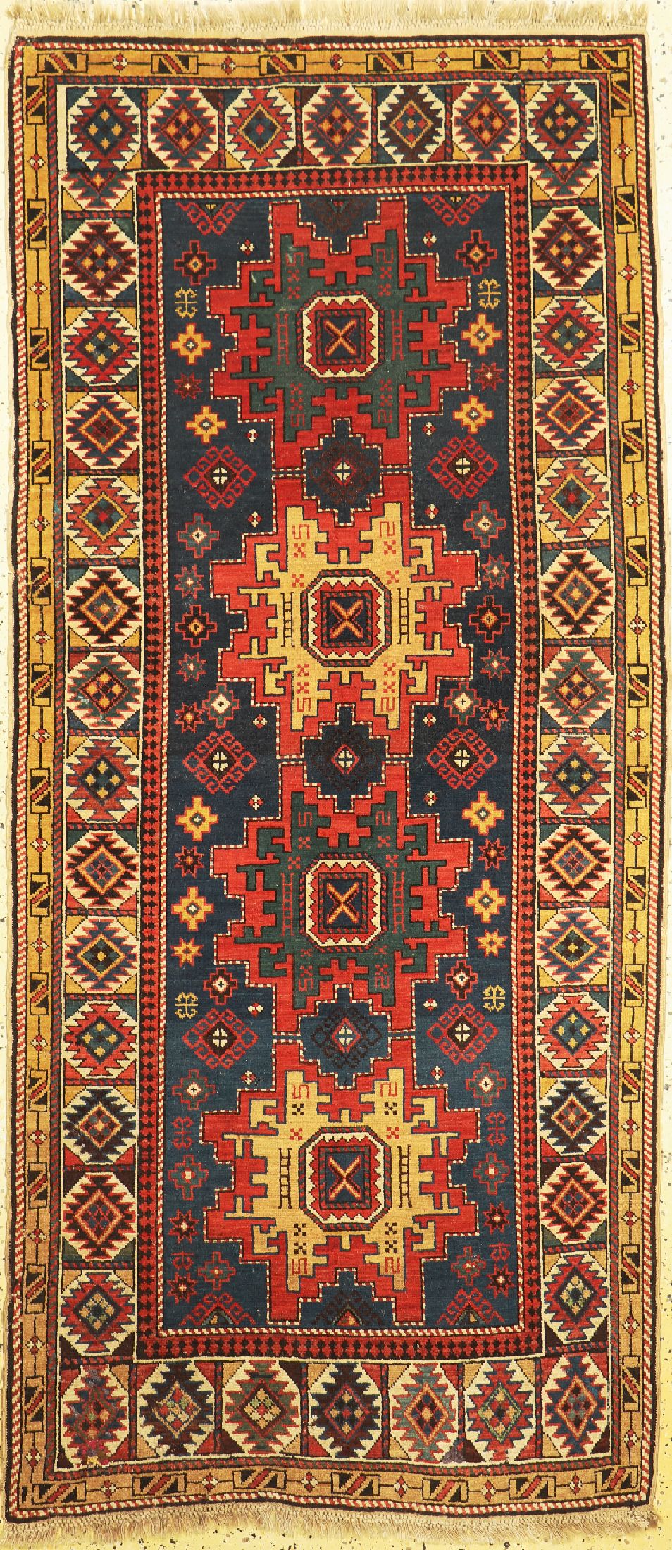 Antiker Kazak, Kaukasus, 19.Jhd, Wolle auf Wolle, ca. 230 x 105 cm, 2-3, restauriert