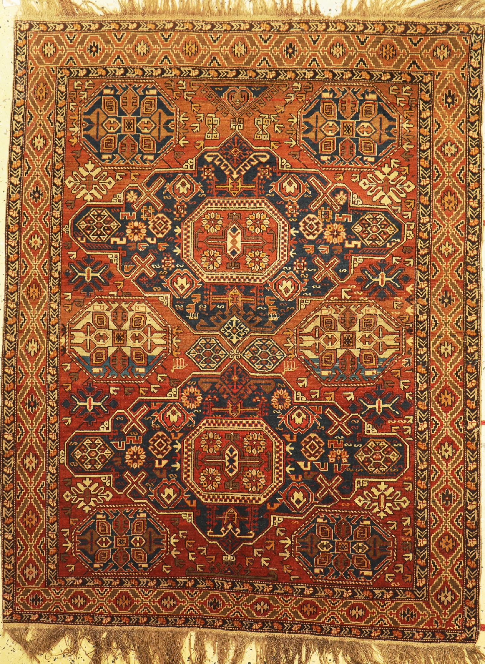Antiker Schirwan, Kaukasus, um 1900, Wolle auf Wolle, ca. 165 x 130 cm, EHZ: 3