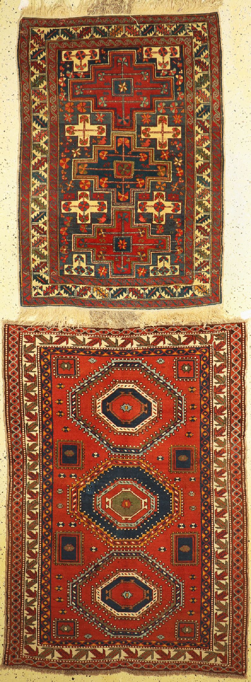 1 paar Kazak alt, Kaukasus, um 1930/1940, Wolle auf Wolle, ca. 175 x 125 cm, ca. 153 x 102 cm, EHZ: 3, restauriert