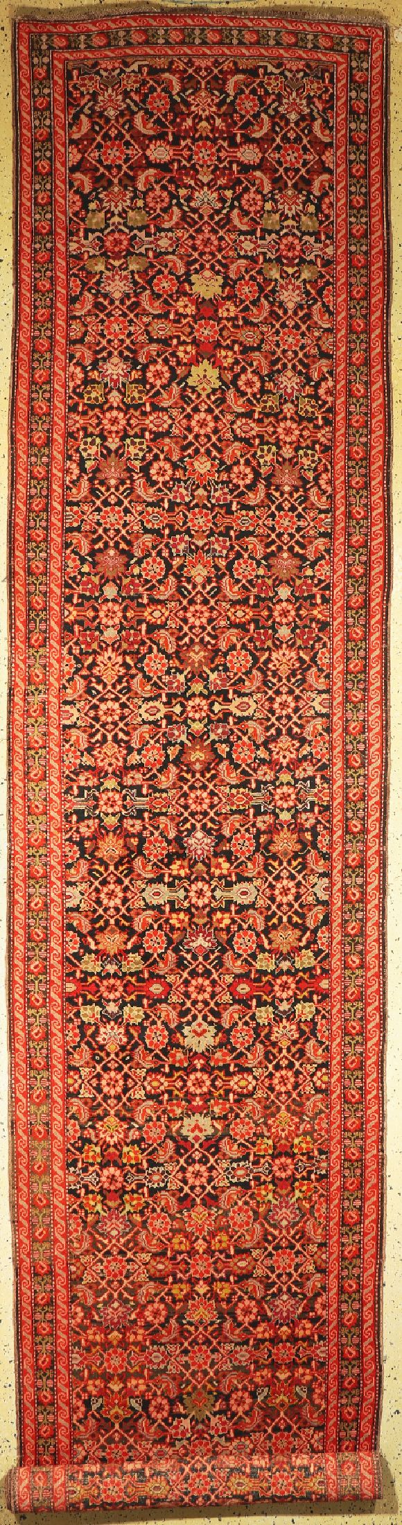 Antiker Karabagh, Kaukasus, um 1900, Wolle auf Wolle, ca. 570 x 110 cm, EHZ: 2, restauriert