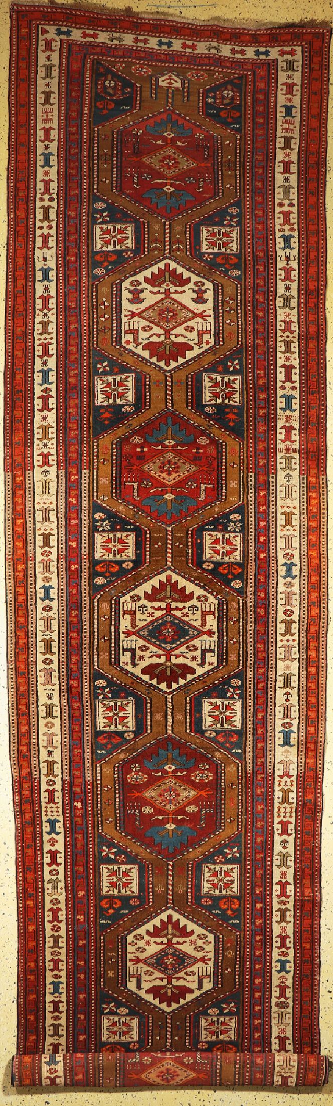 Antiker Kazak, Kaukasus, um 1900, Wolle aufWolle, ca. 510 x 128 cm, EHZ: 2-3