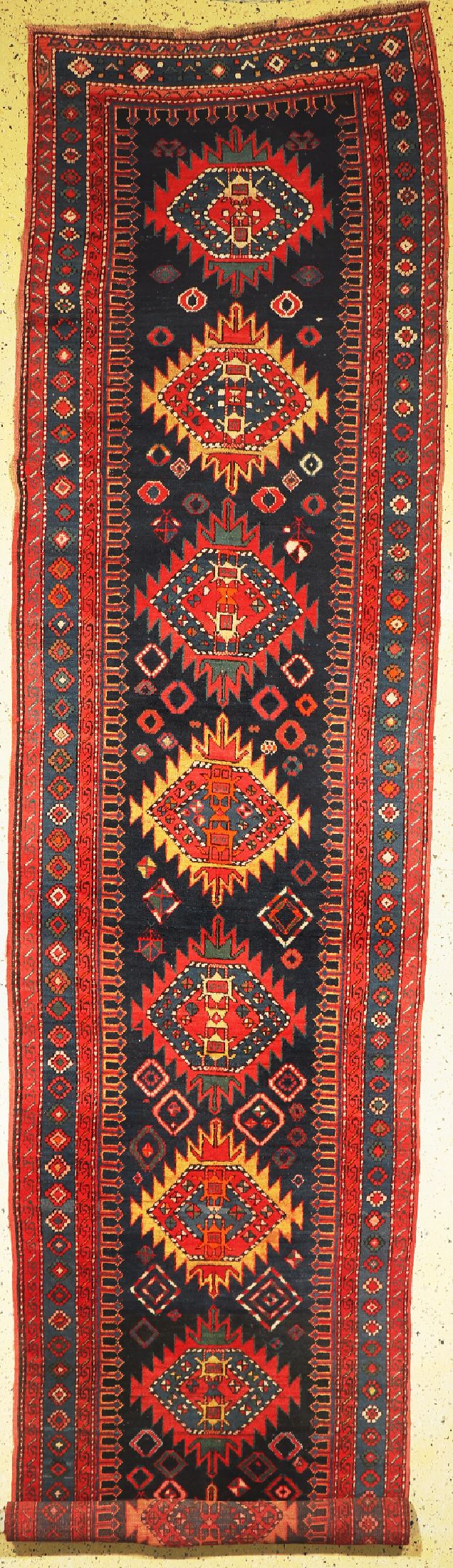 Antiker Kazak, Kaukasus, um 1900, Wolle aufWolle, ca. 520 x 115 cm, EHZ: 2