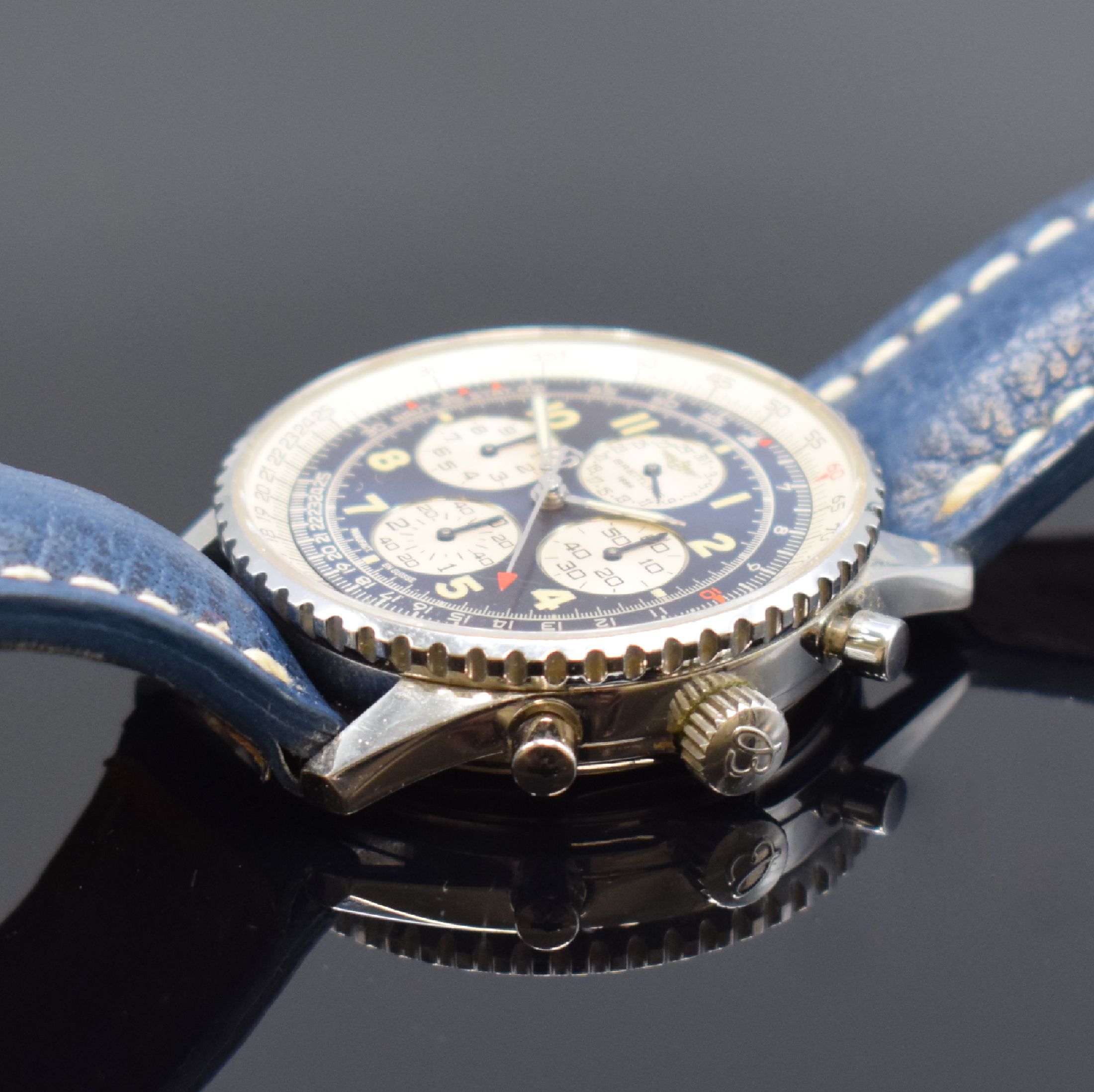 Detail c: BREITLING Armbandchronograph Modell Navitimer Airborne Referenz A33030, Automatik, Schweiz um 1996, Edelstahlgeh. inkl. orig. Lederband m. orig. ...