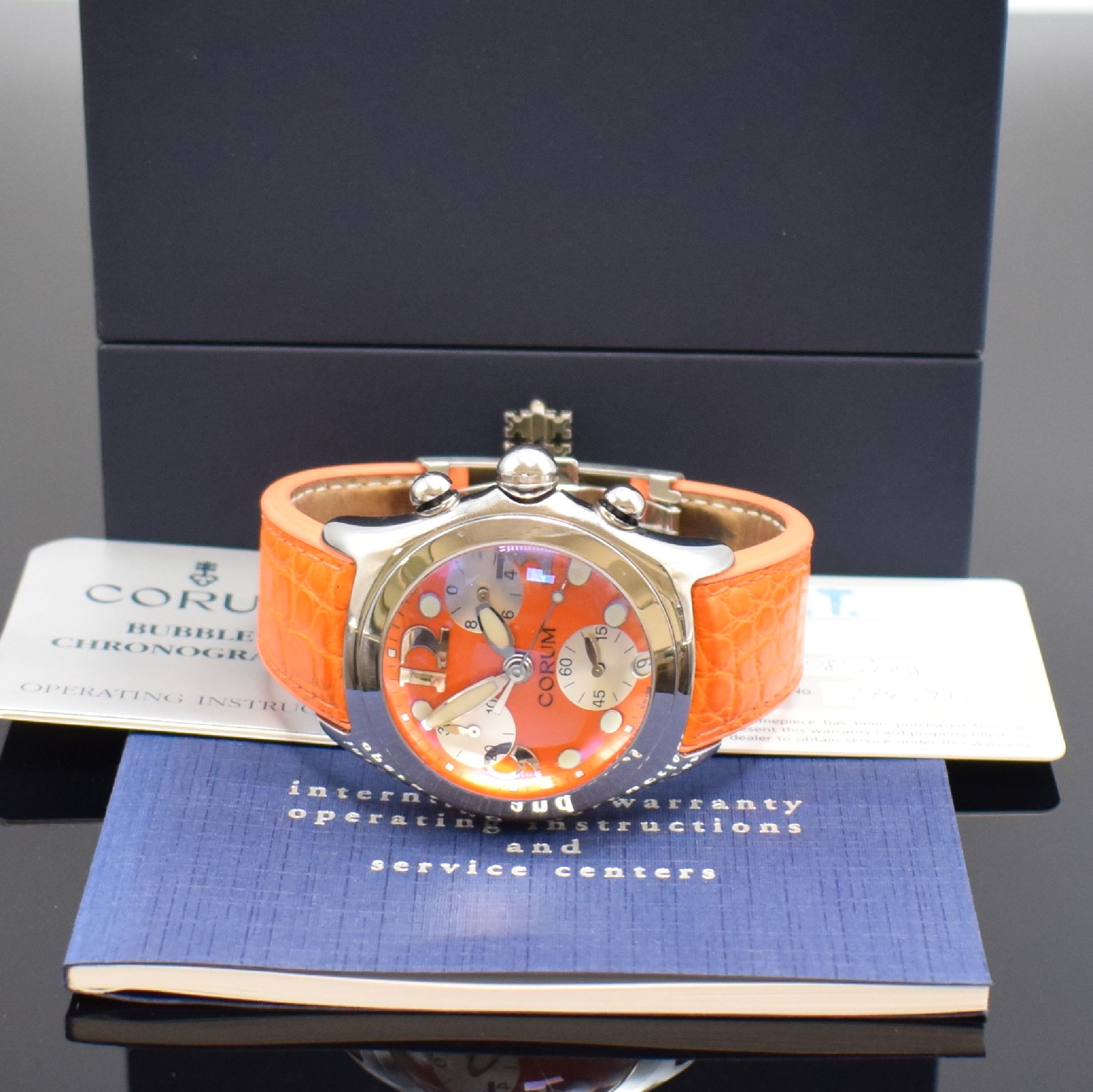 Detail d: CORUM Herrenarmbanduhr Modell Bubble Chronograph Referenz 396.250.20, Edelstahlgeh. inkl. orig. Lederband m. dopp. Faltschl., quarz, Boden 6-fach ...
