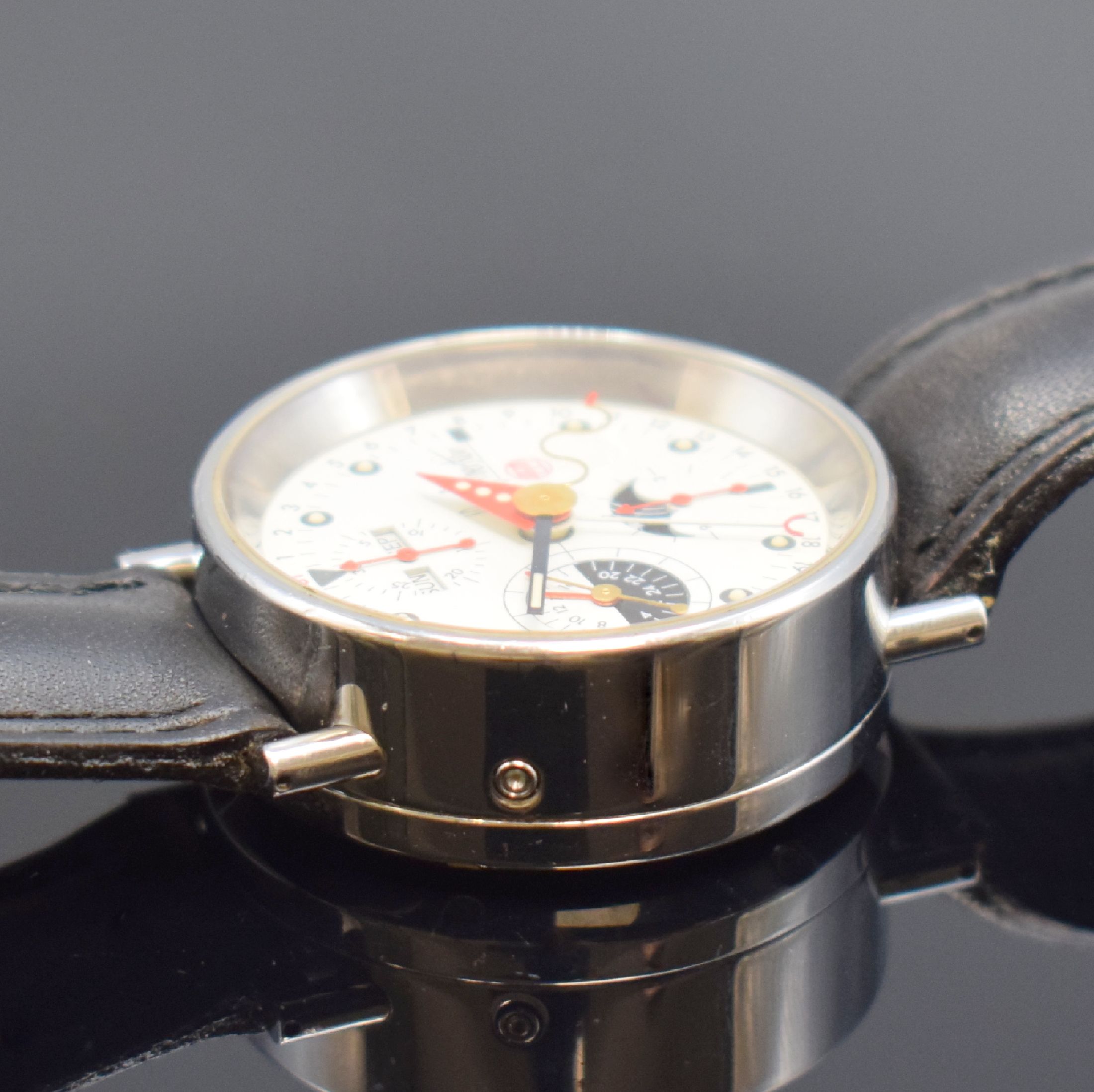 Detail d: ALAIN SILBERSTEIN Armbandchronograph KRONO2, Automatik, Frankreich um 1993, Edelstahlgeh. inkl. orig. Lederband (zu ers.), beids. vergl., Boden ...