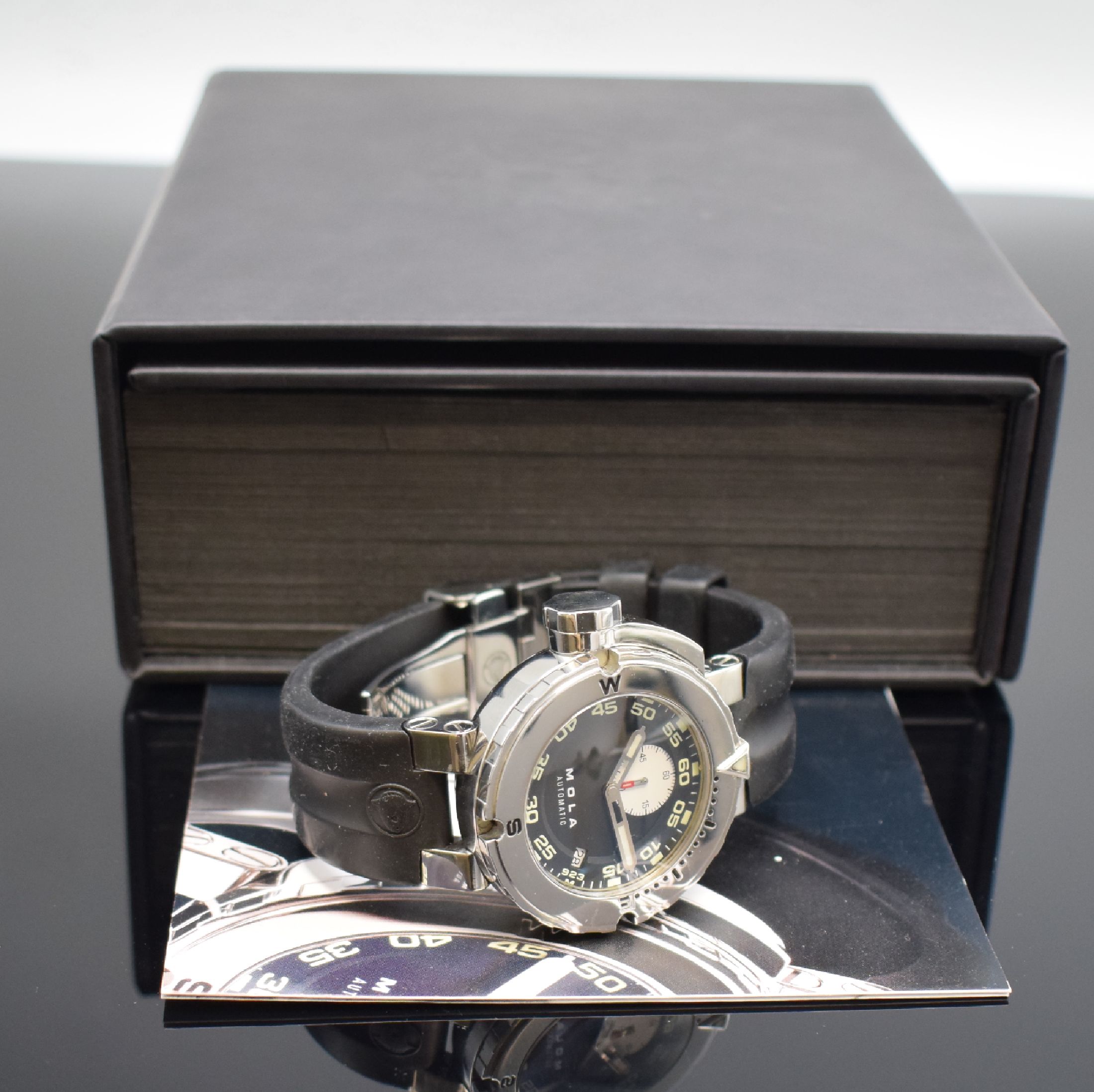 Detail e: MOLA 923M auf 1.000 Stück limitierte Taucheruhr in Stahl, Deutschland verk. lt. beil. Pap. 08/2012, Automatik, beids. vergl. Geh., Boden und Krone ...