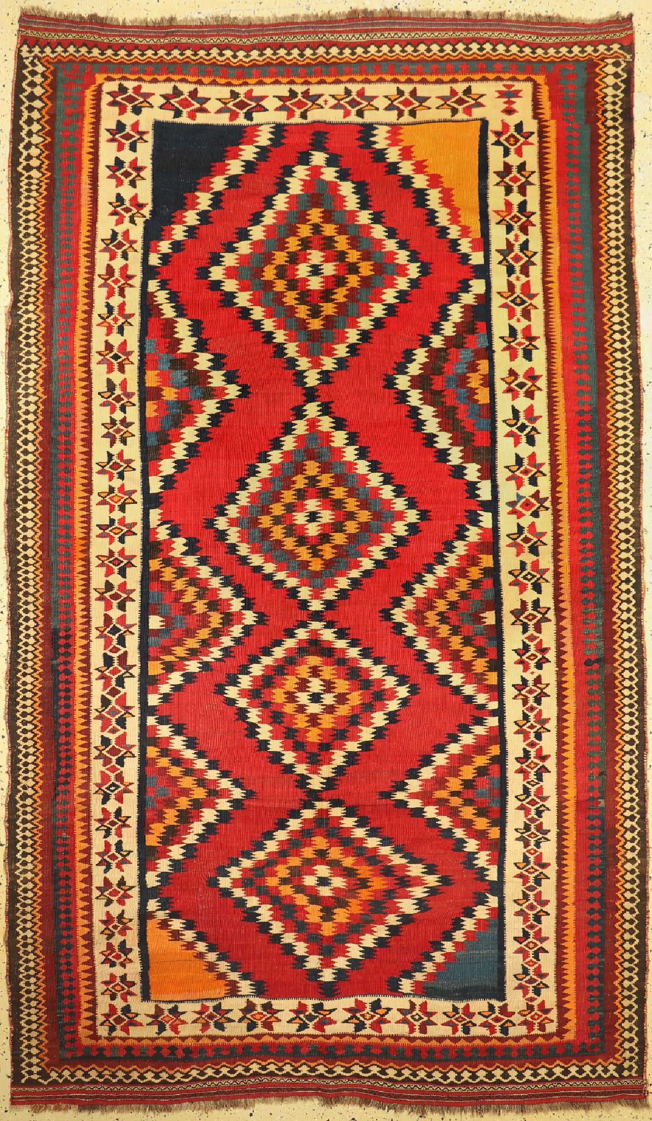 Shahsawan Kelim, Persien, um 1940, Wolle auf Wolle, ca. 323 x 186 cm, EHZ: 2