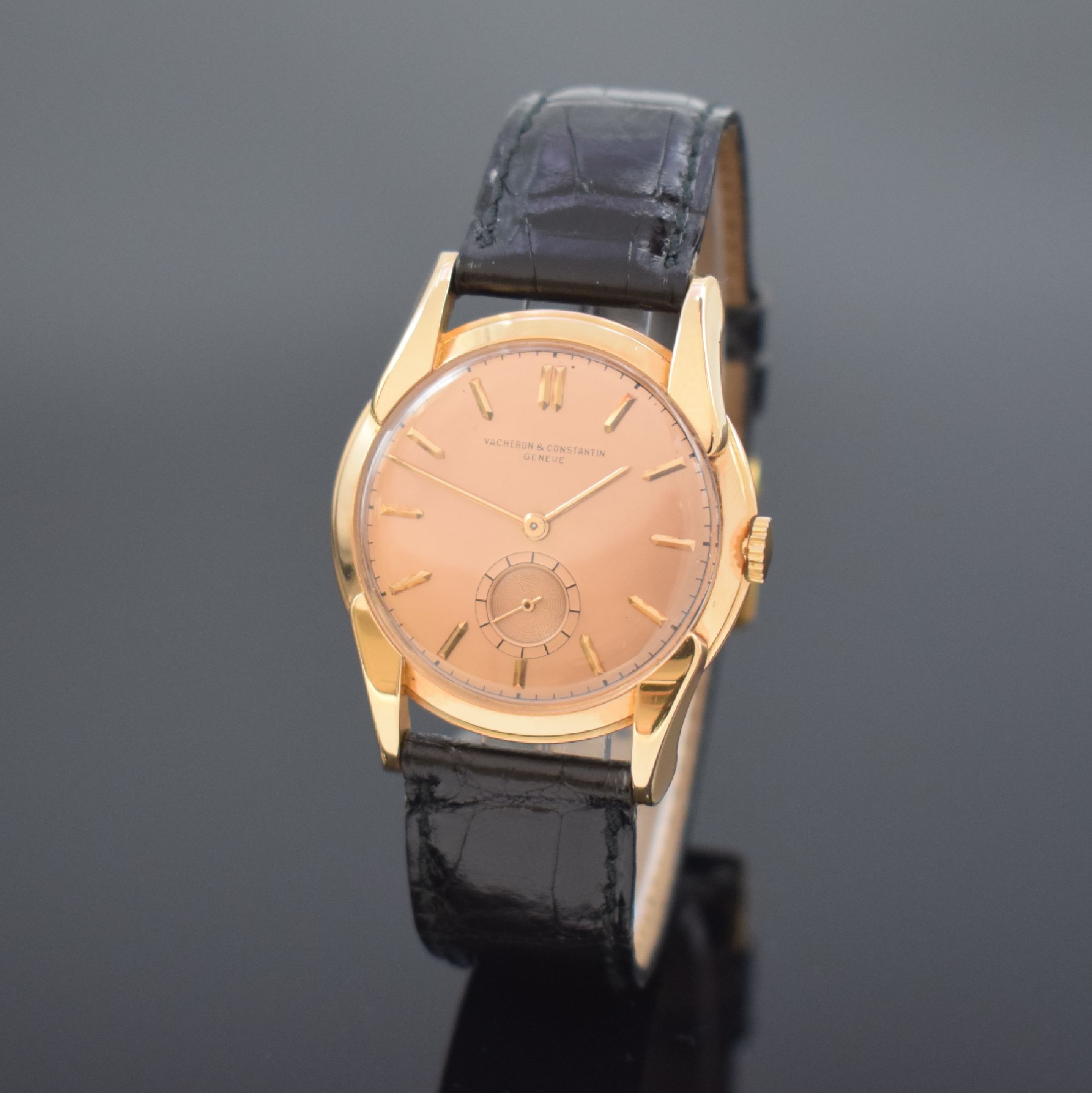 VACHERON & CONSTANTIN Armbanduhr mit Kaliber 458/3B in RG 750/000, Schweiz um 1948, Handaufzug, 2-teil. Geh., Boden aufgedr., kupferfarb. Ziffebl. m. ...