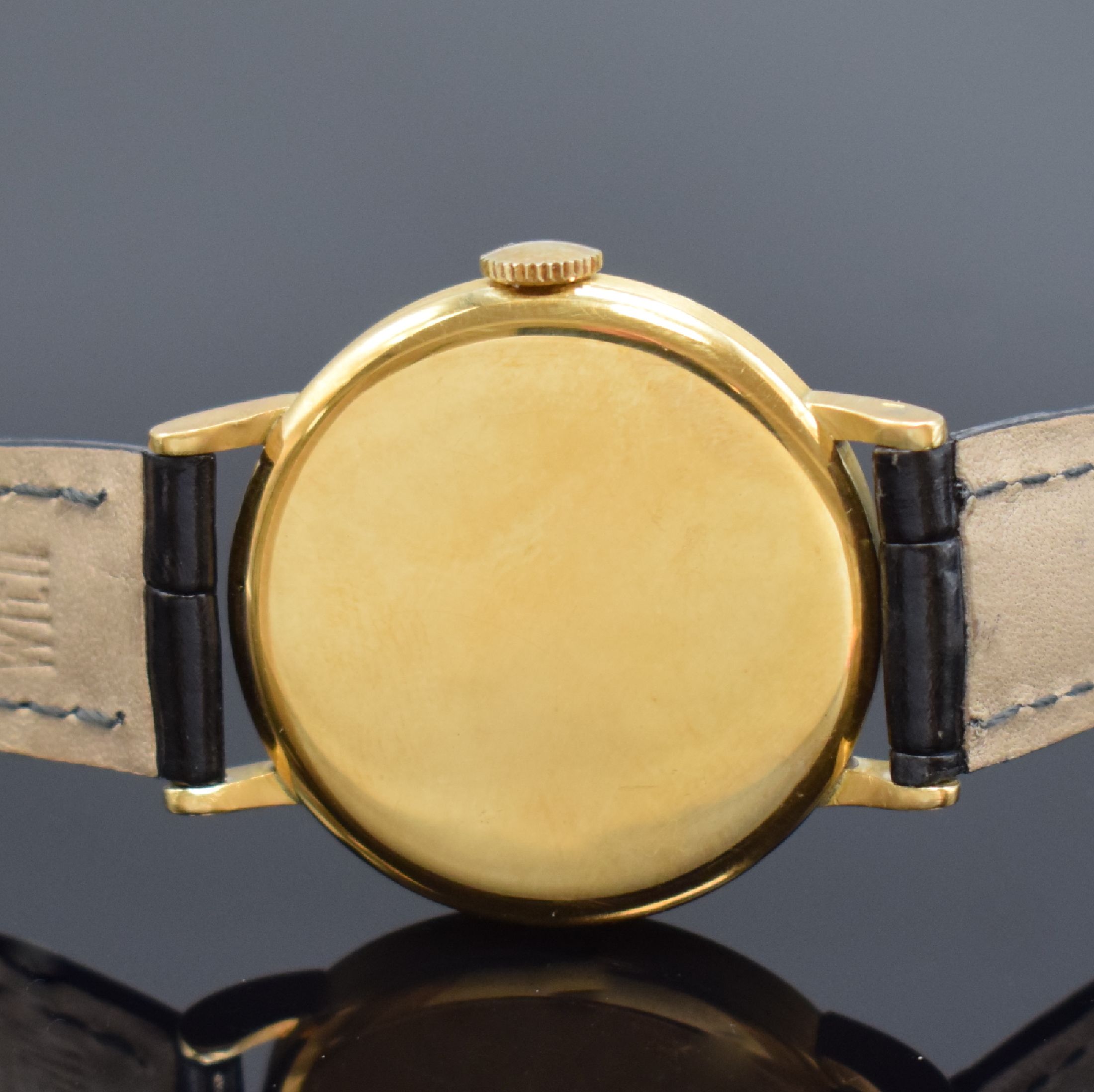 Detail d: OMEGA Chronometer seltene Herrenarmbanduhr mit Kaliber 30T2 Rg in GG 750/000, Schweiz um 1947, Handaufzug, 3-teil. Geh., Boden u. Glasrand aufgedr., ...
