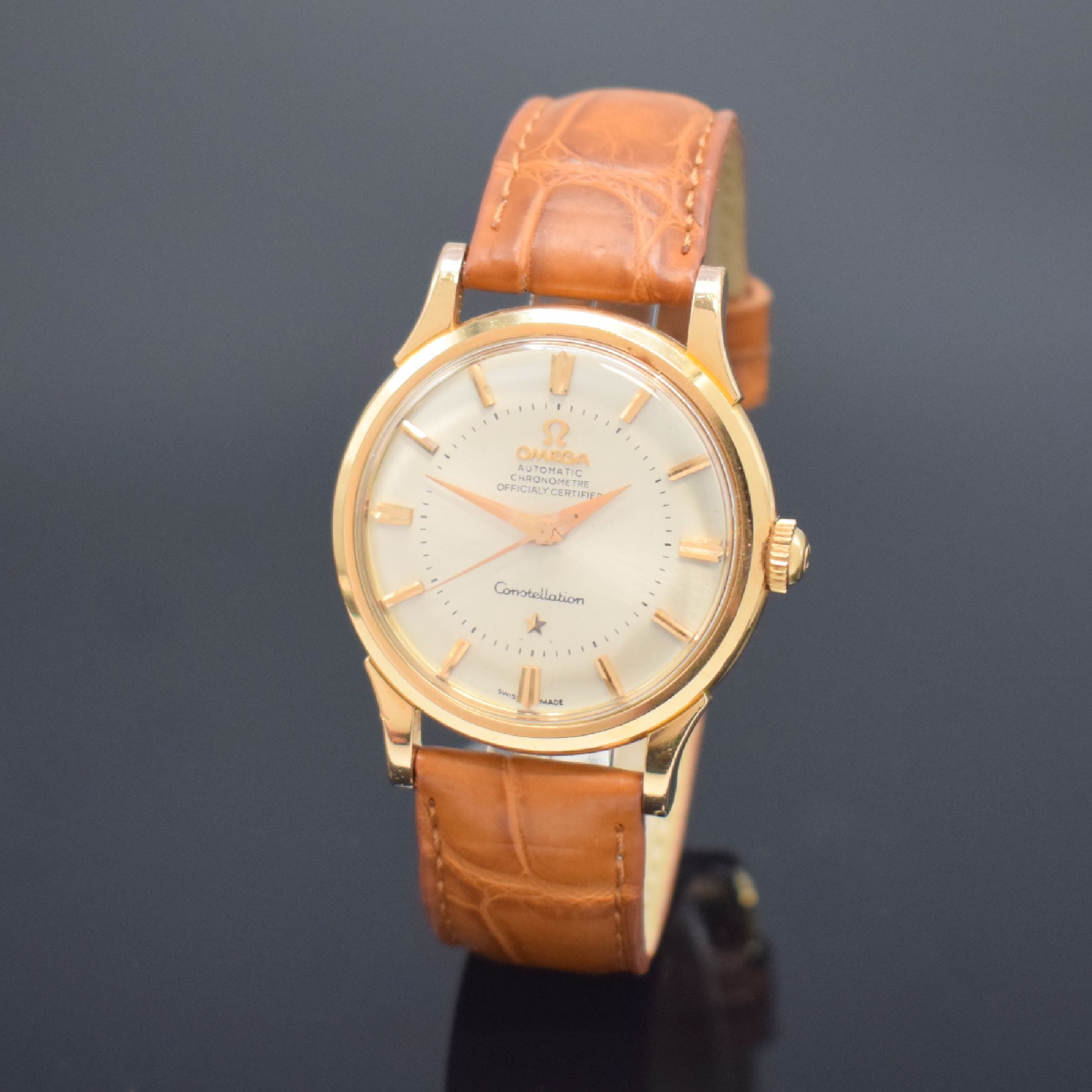 OMEGA Constellation Chronometer Herrenarmbanduhr in RG 750/000 Referenz 14381.2, Schweiz um 1961, Automatik, verschr. Boden m. Darst. Sternwarte, ...