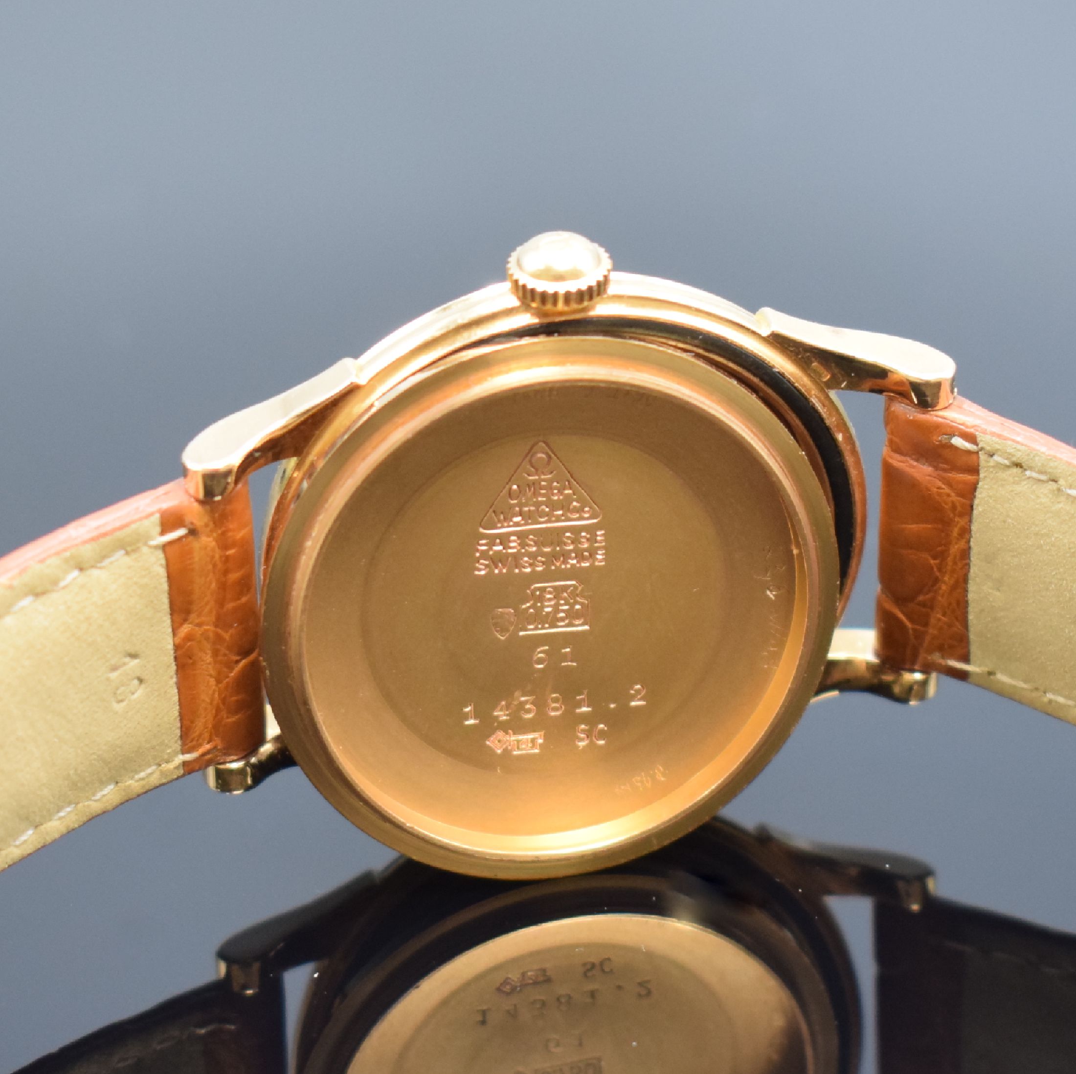 Detail f: OMEGA Constellation Chronometer Herrenarmbanduhr in RG 750/000 Referenz 14381.2, Schweiz um 1961, Automatik, verschr. Boden m. Darst. Sternwarte, ...