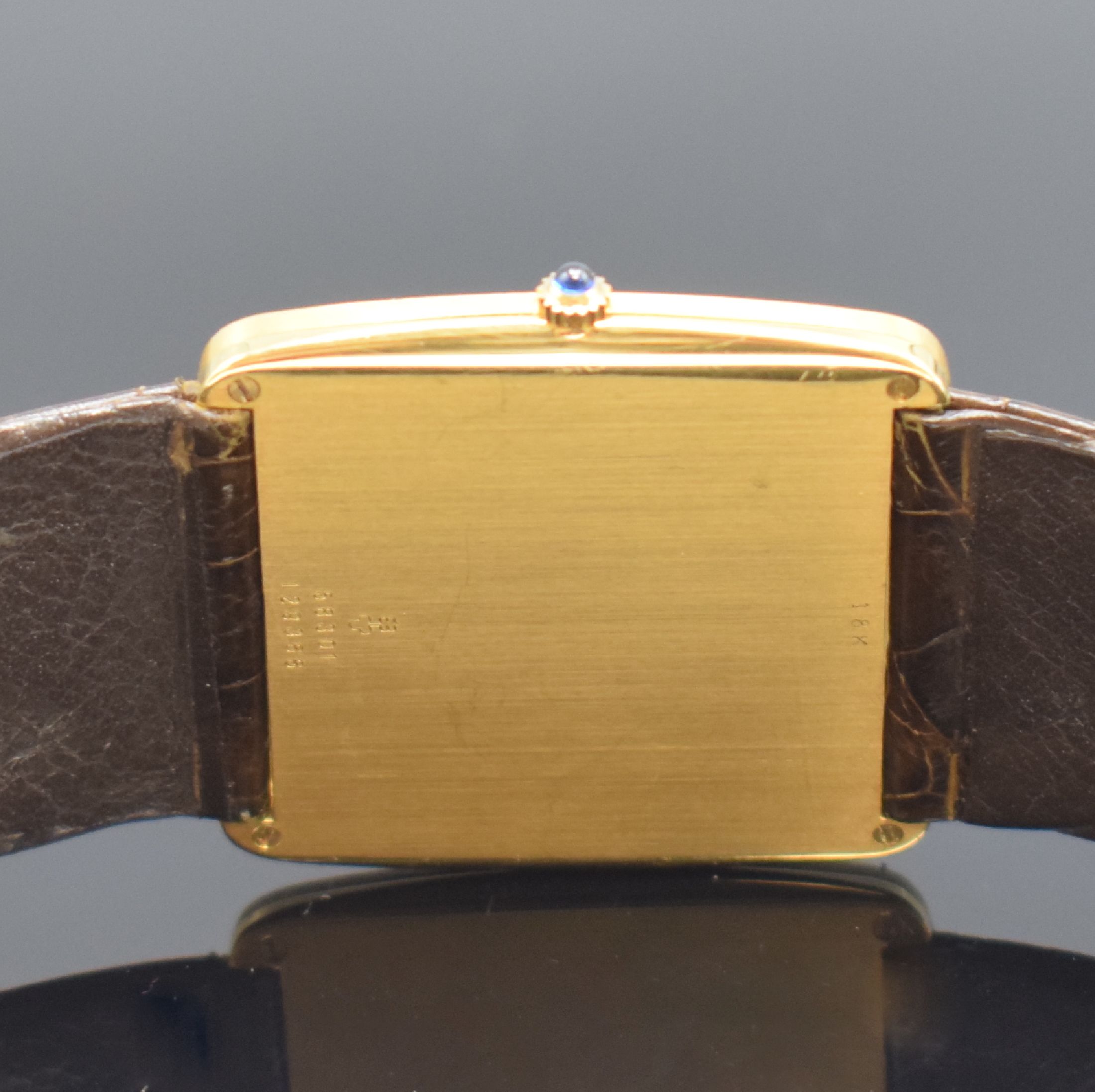 Detail d: CORUM seltene große Herrenarmbanduhr in GG 750/000 Referenz 58301, Schweiz um 1975, Automatik, 2-teil. Geh., Boden 4-fach verschr., gold. Zifferbl., ...
