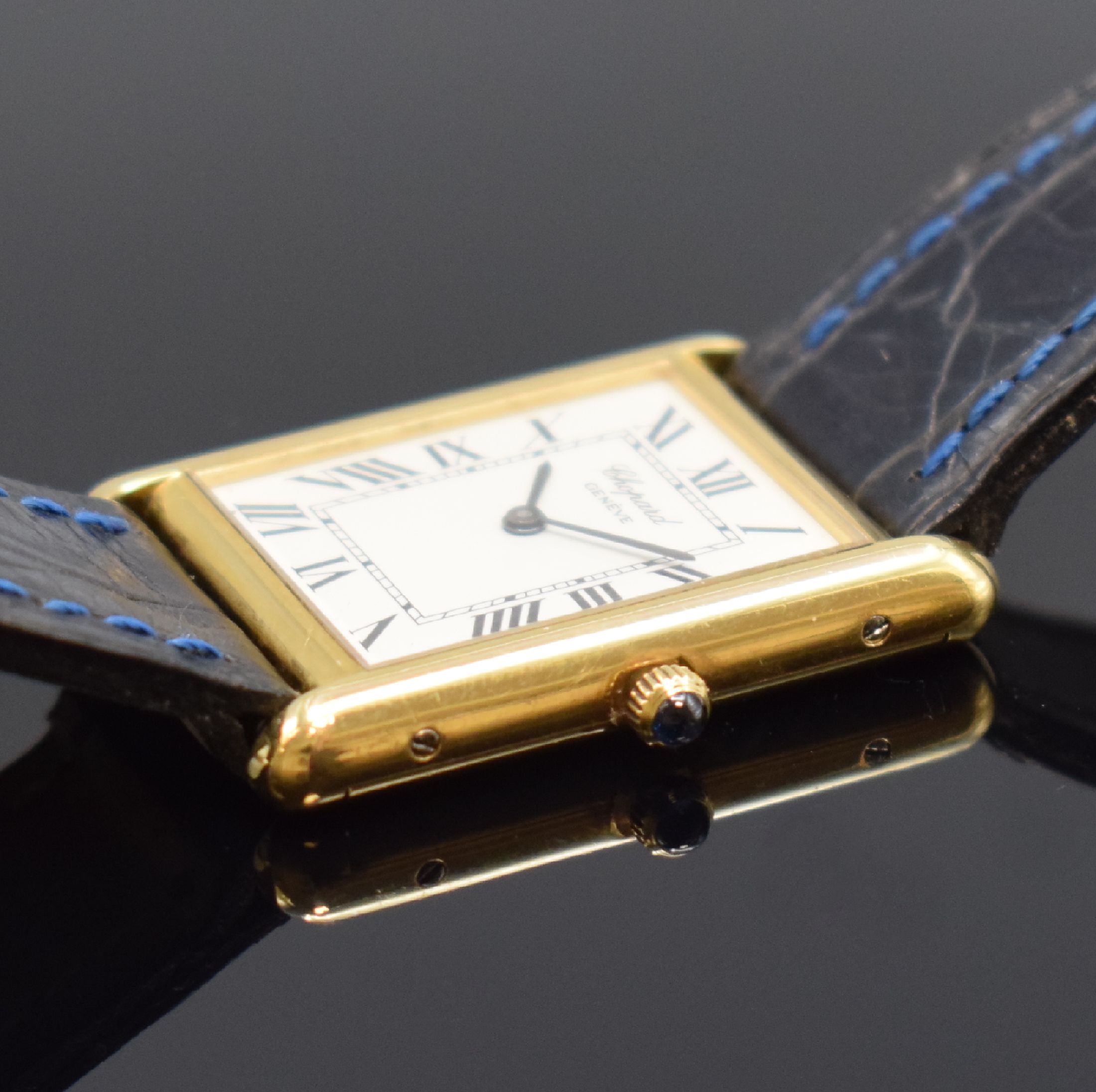 Detail b: CHOPARD Damenarmbanduhr in GG 750/000 Referenz2221, Schweiz um 1980, quarz, 4-fach verschr. Gehäuse, weißes Zifferbl. m. röm. Zahlen, schwarze ...