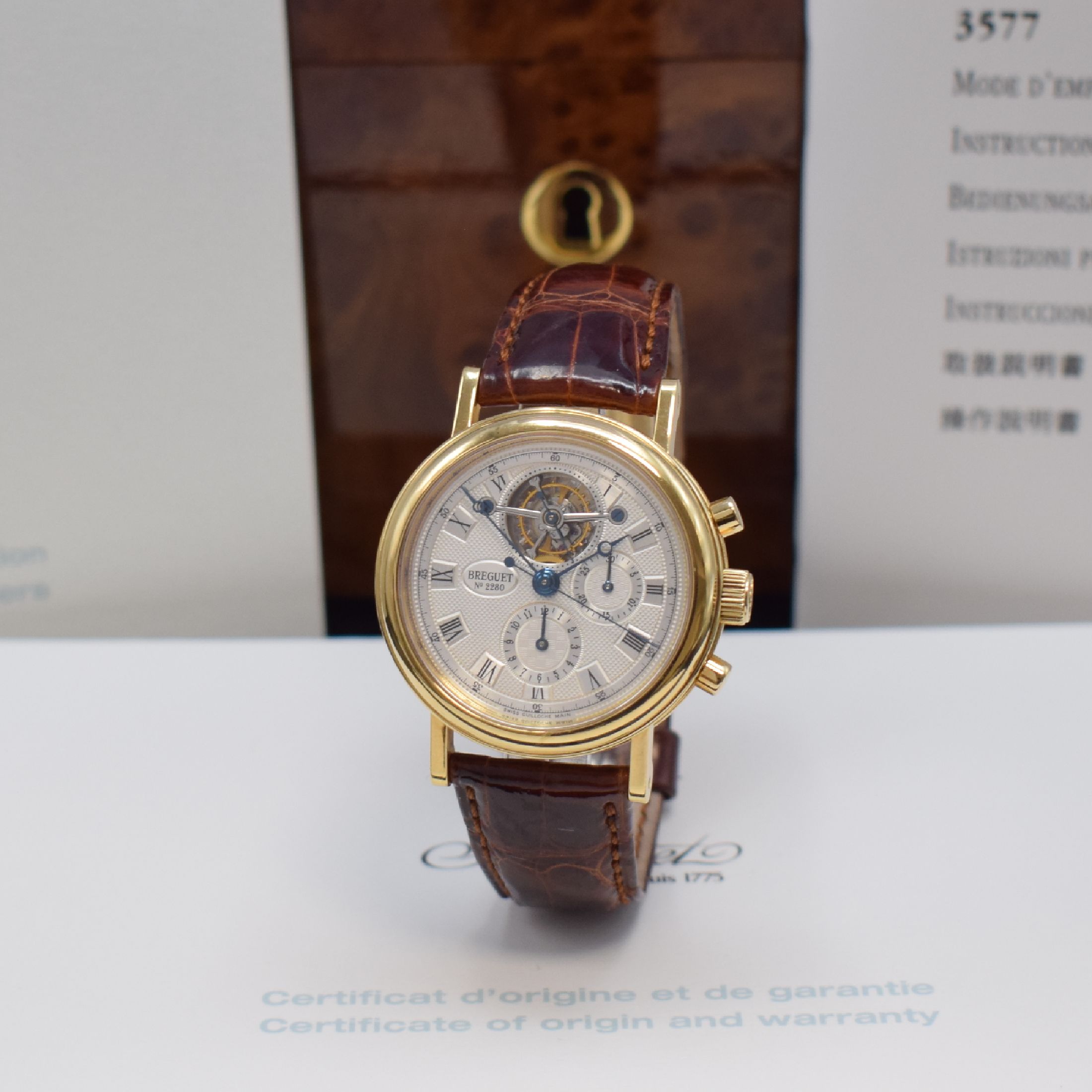 BREGUET Armbandtourbillon mit Chronograph in GG 750/000 Referenz 3577, Schweiz verk. lt. orig. Pap. 2005, Handaufzug, beids. vergl. Geh. m. geripptem ...