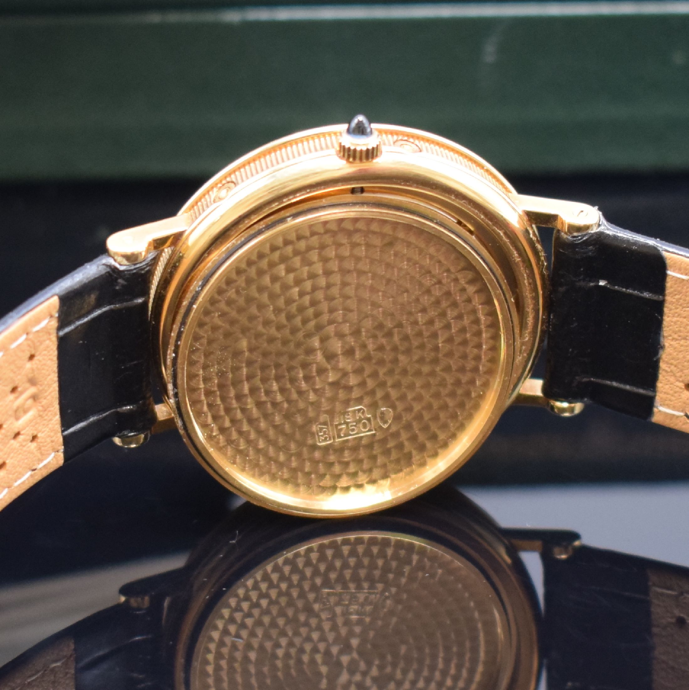 Detail h: BREGUET astronomische Herrenarmbanduhr mit ewigem Kalender Referenz BA 3310 in GG 750/000, Schweiz verk. lt. orig. Pap. 1988, Automatik, gedr. Geh., ...