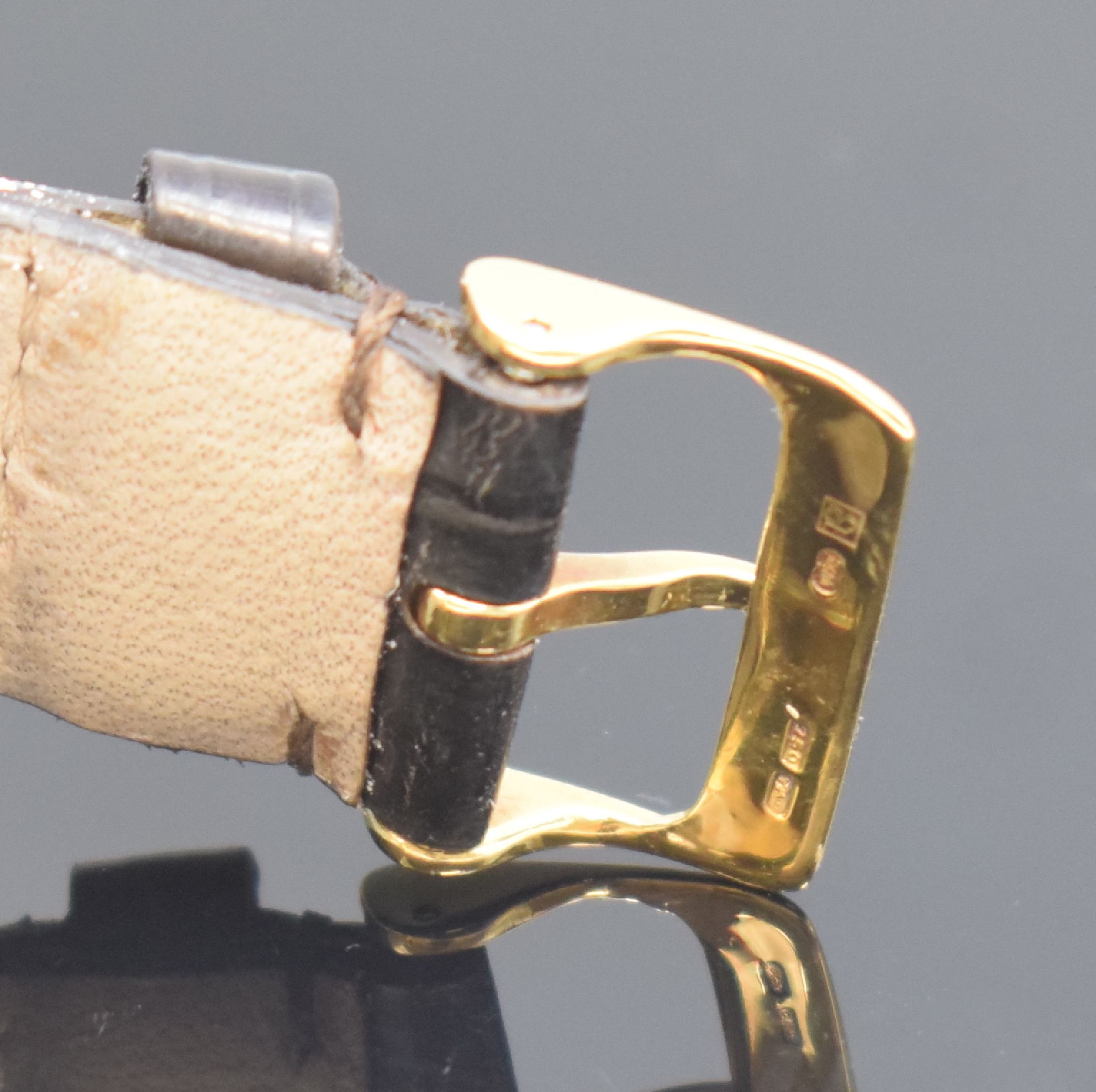Detail c: GIRARD PERREGAUX / FERRARI limitierter Herrenchronograph mit Rattrapante Referenz 9015, Schweiz um 1990, Automatik, verschr. Geh., Boden m. Ferrari ...