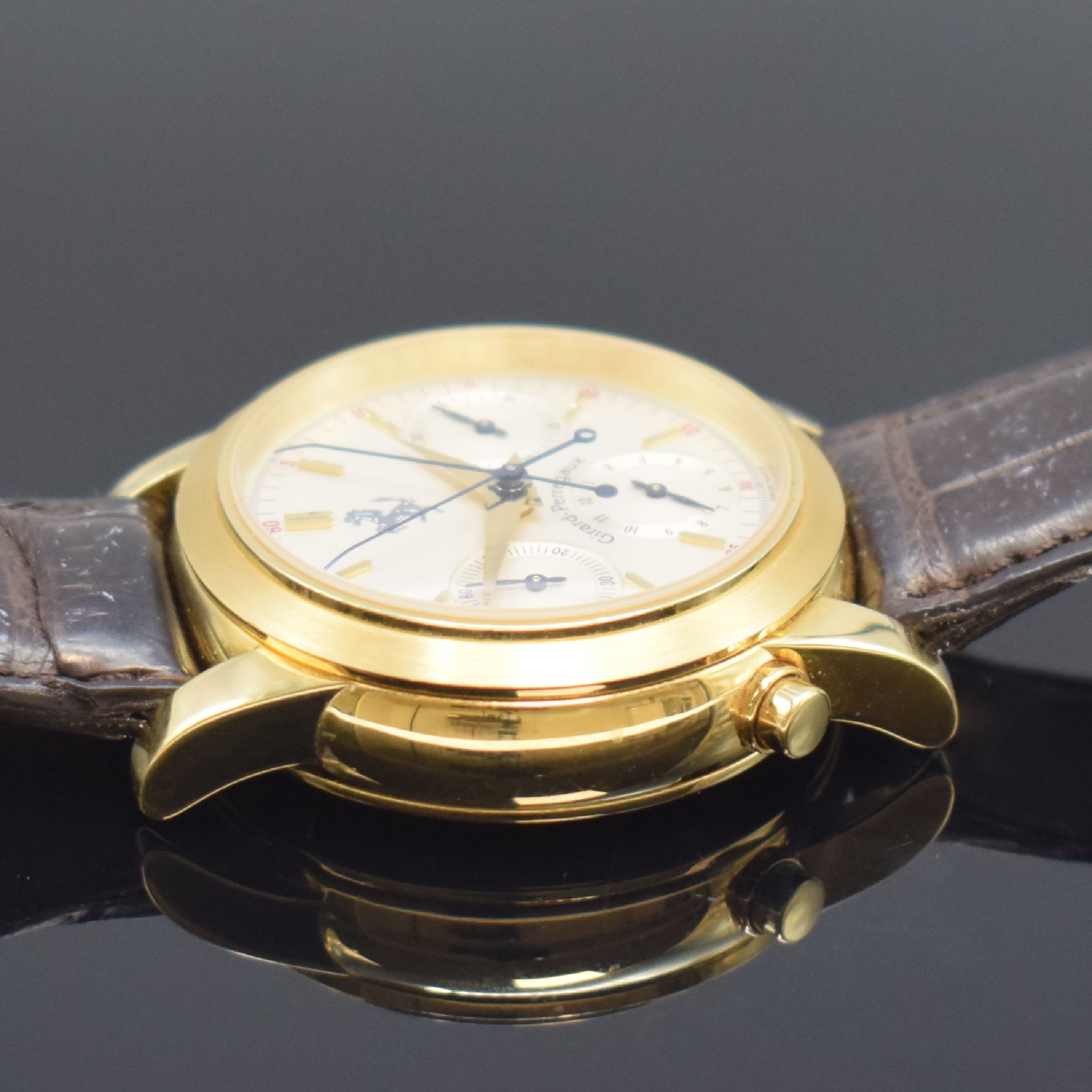 Detail e: GIRARD PERREGAUX / FERRARI limitierter Herrenchronograph mit Rattrapante Referenz 9015, Schweiz um 1990, Automatik, verschr. Geh., Boden m. Ferrari ...