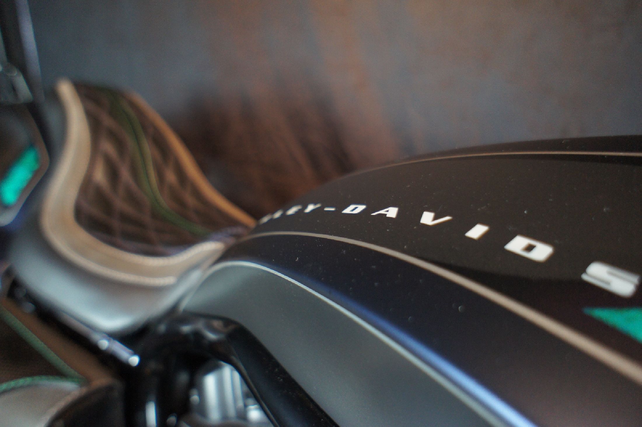 Detail d: Harley-Davidson V-Rod / Night Rod Custombike, Fahrgestellnummer: 5HD1HHHC7FC804935, EZ 06/2015, 2. Hand, Laufleistung ca. 13.000 km abgelesen, HU ...