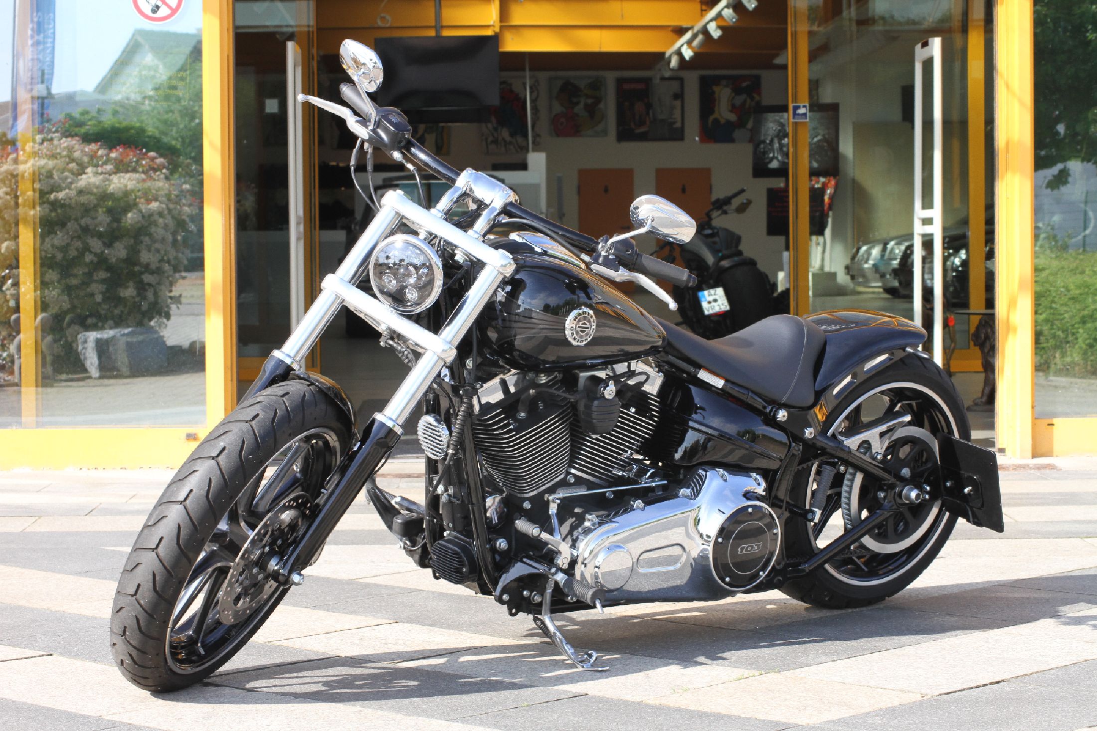 Harley-Davidson Softail Breakout FXSB 103, Fahrgestellnummer: HD1BFVC1FB026289, EZ 05/2015, 2. Hand, Laufleistung ca. 4.770 km abgelesen, HU inkl. ...