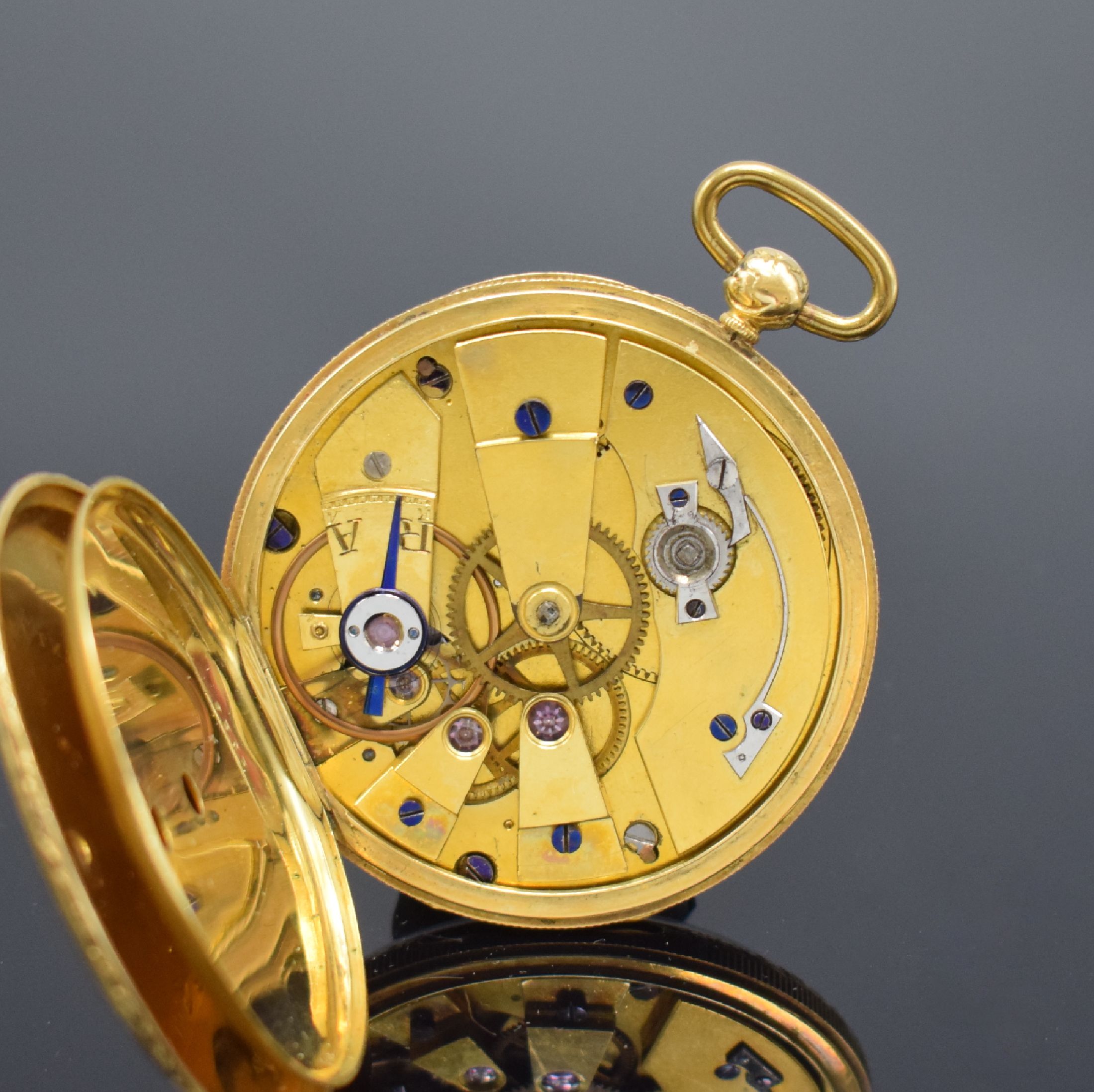 Detail e: Offene Taschenuhr in GG 750/000, Schweiz um 1870, grav. Geh. m. Münzrand, guill. Rückdeckel dell., Goldcuvette floral grav., Emailzifferbl. ...