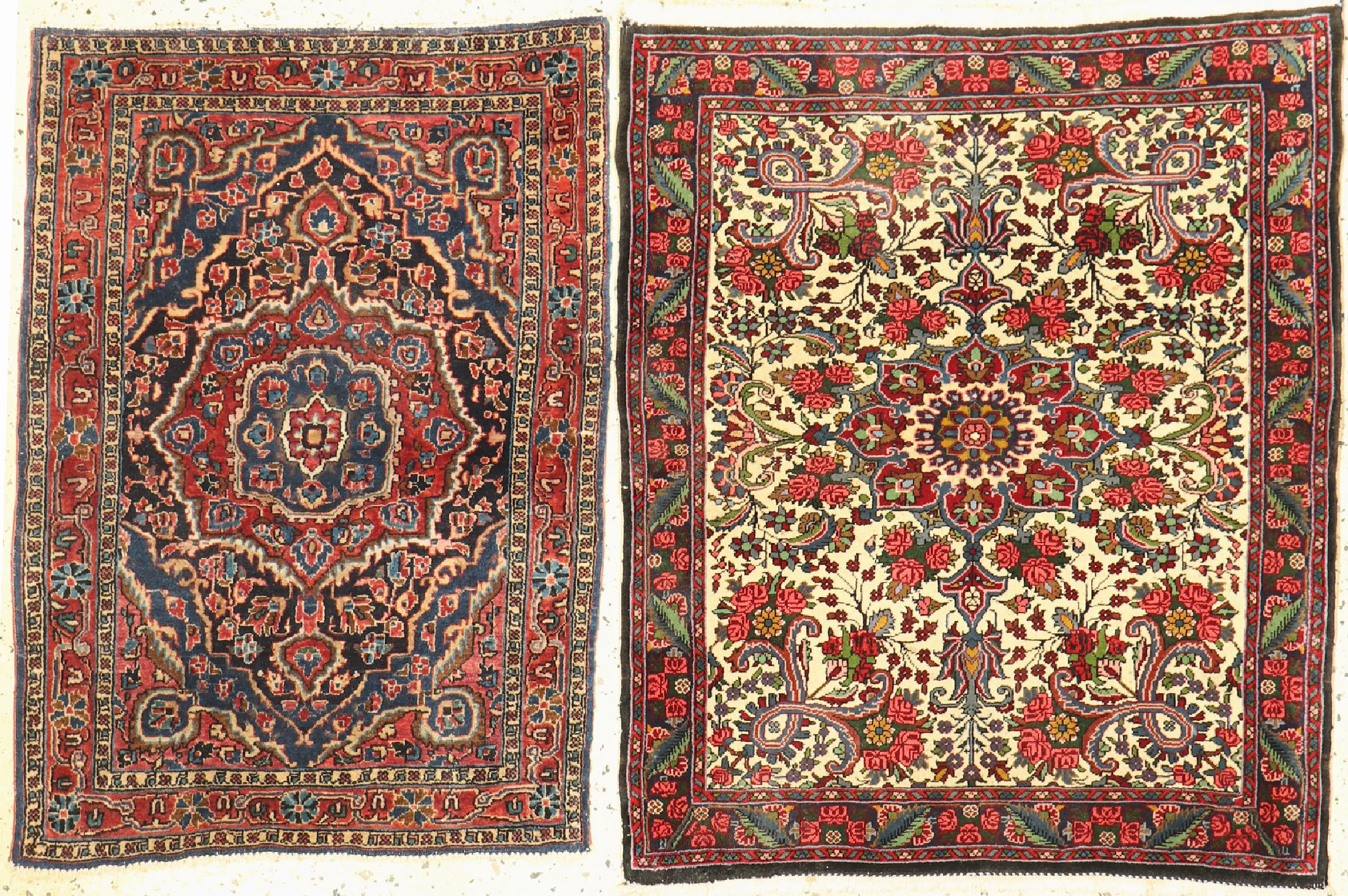 1 paar Poshtis, Persien, Sarogh antik, um 1910/1920, ca. 85 x 59 cm, Rosenbidjar fein, ca. 50 Jahre, Wolle auf Baumwolle, ca. 85 x 70 cm, EHZ: 2