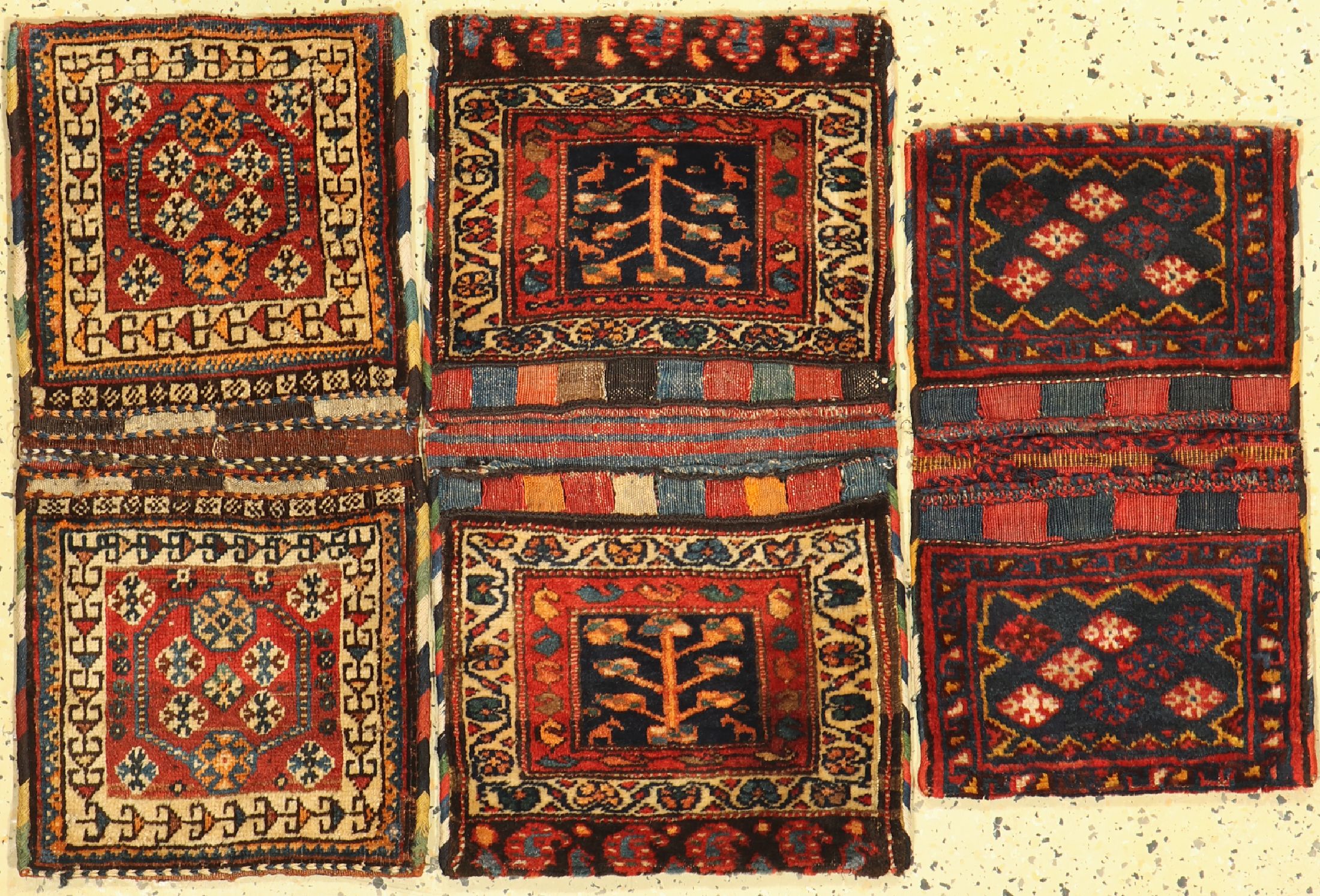 3 Doppeltaschen antik, Persien, um 1900, Wolle auf Wolle, ca. 70 x 40 cm, EHZ: 2