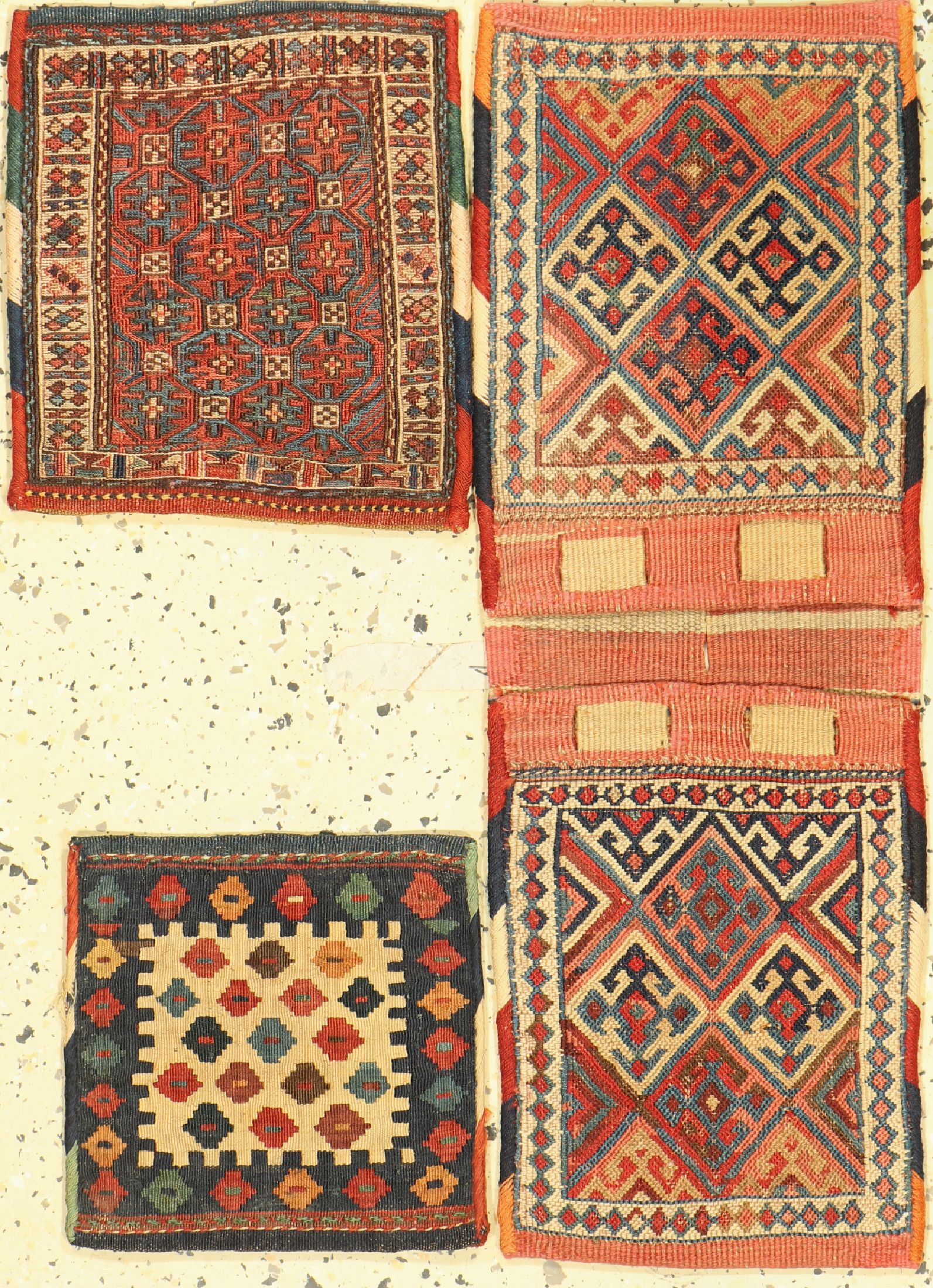 3 Taschen antik, Persien, um 1910/1920, Wolle auf Wolle, ca. 76 x 28 cm, EHZ: 2