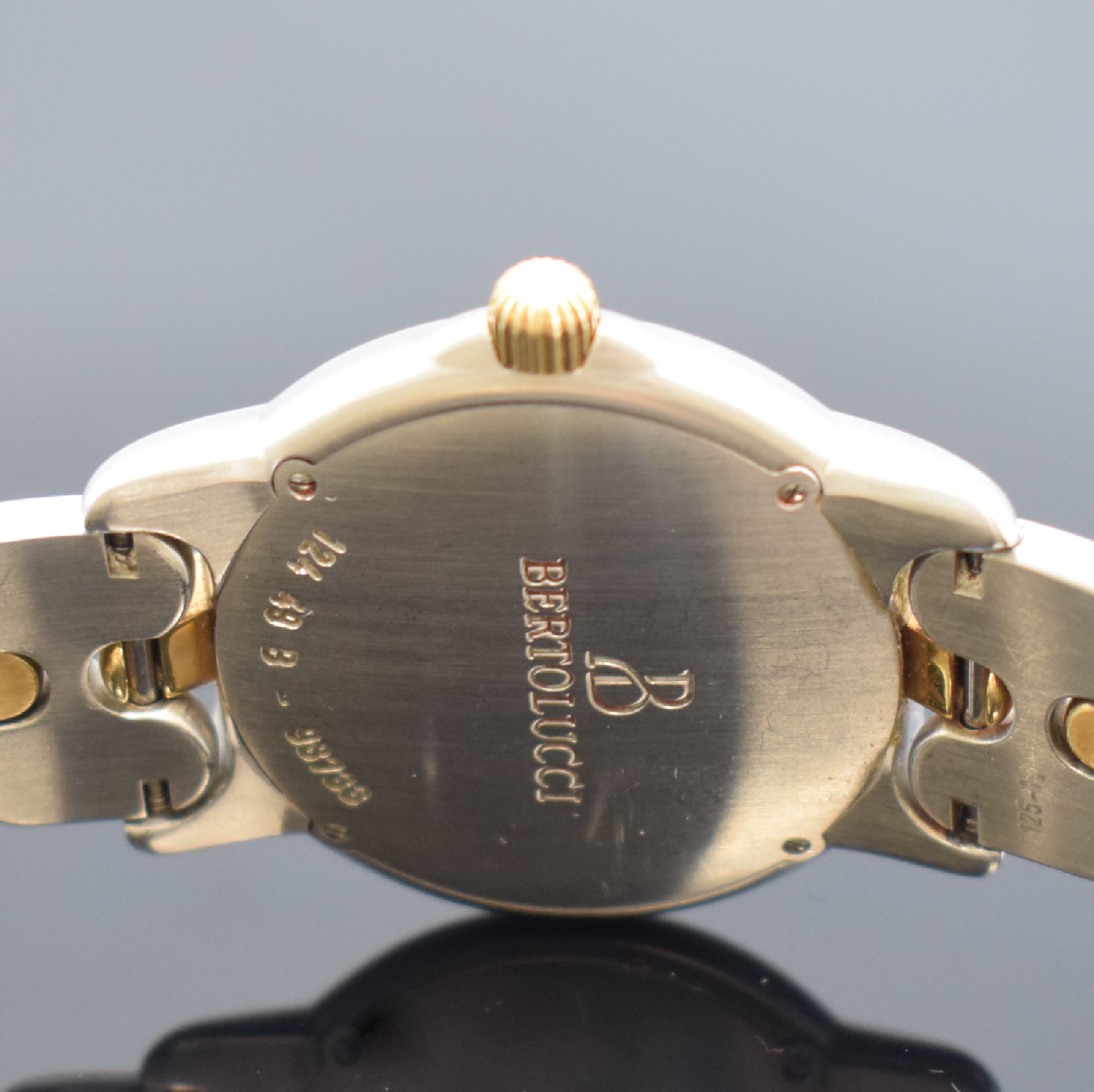 Detail d: BERTOLUCCI Herrenarmbanduhr Serie Pulchra Referenz 124 49 B, Schweiz um 1995, Automatik, Edelstahl/Gold kombiniert inkl. Gliederband m. Faltschl., ...