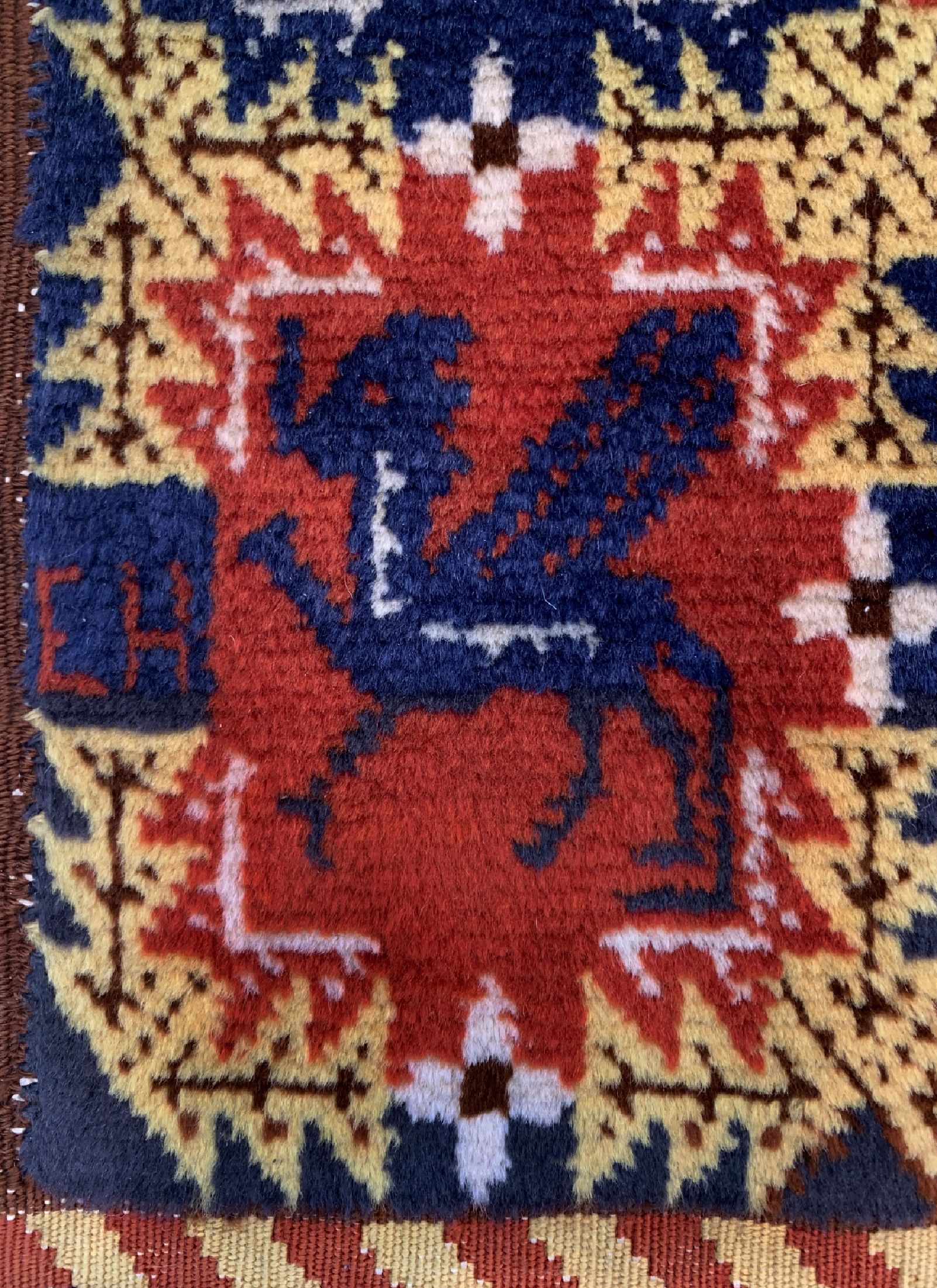 Detail b: Marokko Wollteppich, um 1930/1940, Wolle auf Baumwolle, ca. 160 x 110 cm,EHZ: 2 kleine Florfehlstelle