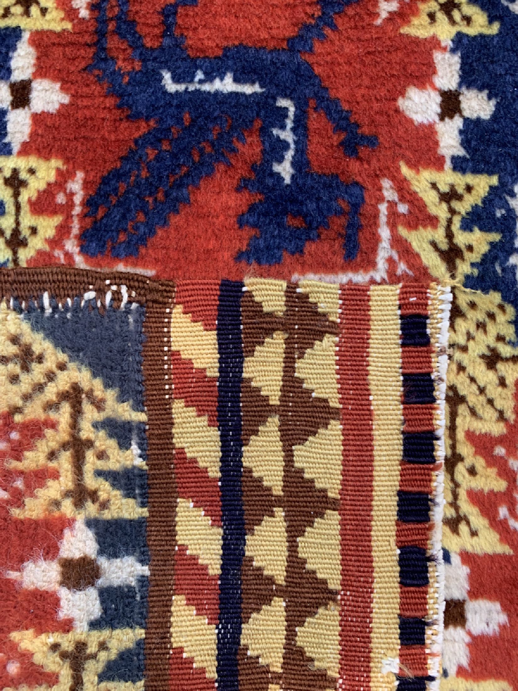 Detail c: Marokko Wollteppich, um 1930/1940, Wolle auf Baumwolle, ca. 160 x 110 cm,EHZ: 2 kleine Florfehlstelle