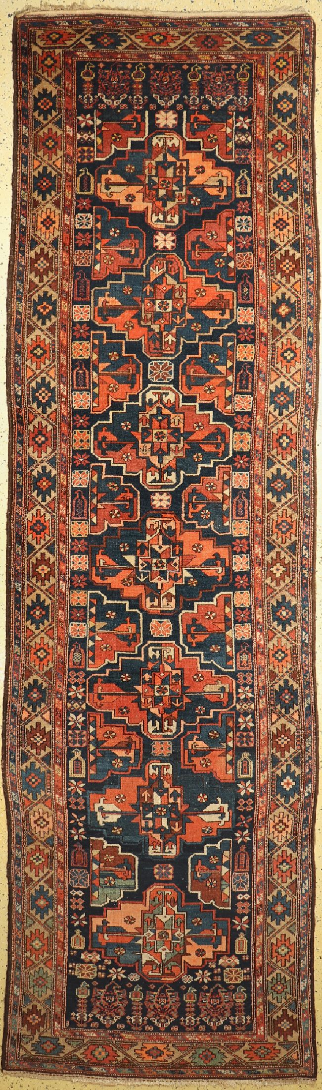 Hamadan alt, Persien, um 1930, Wolle auf Baumwolle, ca. 410 x 120 cm, EHZ: 2-3