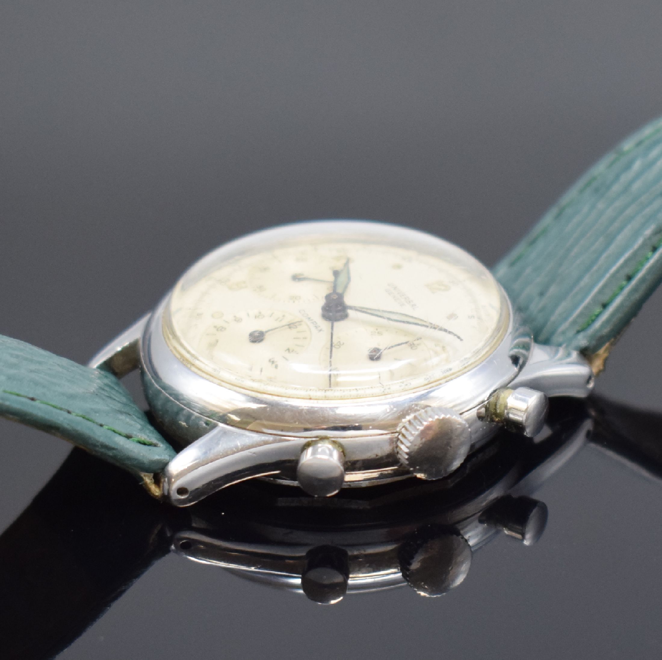 Detail c: UNIVERSAL GENEVE Compax seltene 38 mm große Herrenarmbanduhr mit Schaltradchronograph Referenz 224105 mit Kaliber 285, Schweiz um 1945, Handaufzug, ...