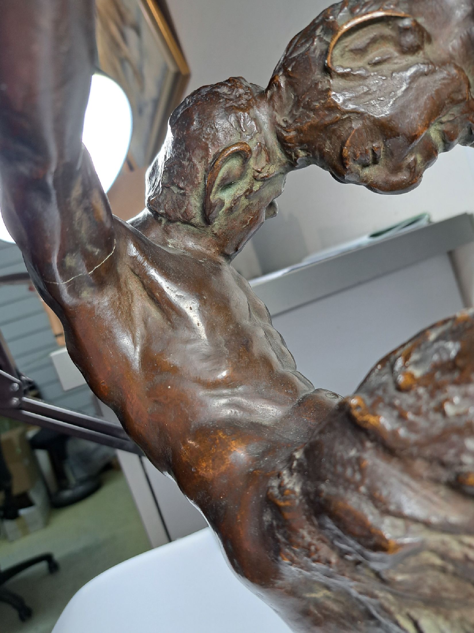 Detail d: Otto Pilz, 1876 Sonneberg - 1937 Dresden, Bronzeskulptur, "kämpfende Faune", nach 1908, braun patiniert, auf naturalistisch gestaltetem ...