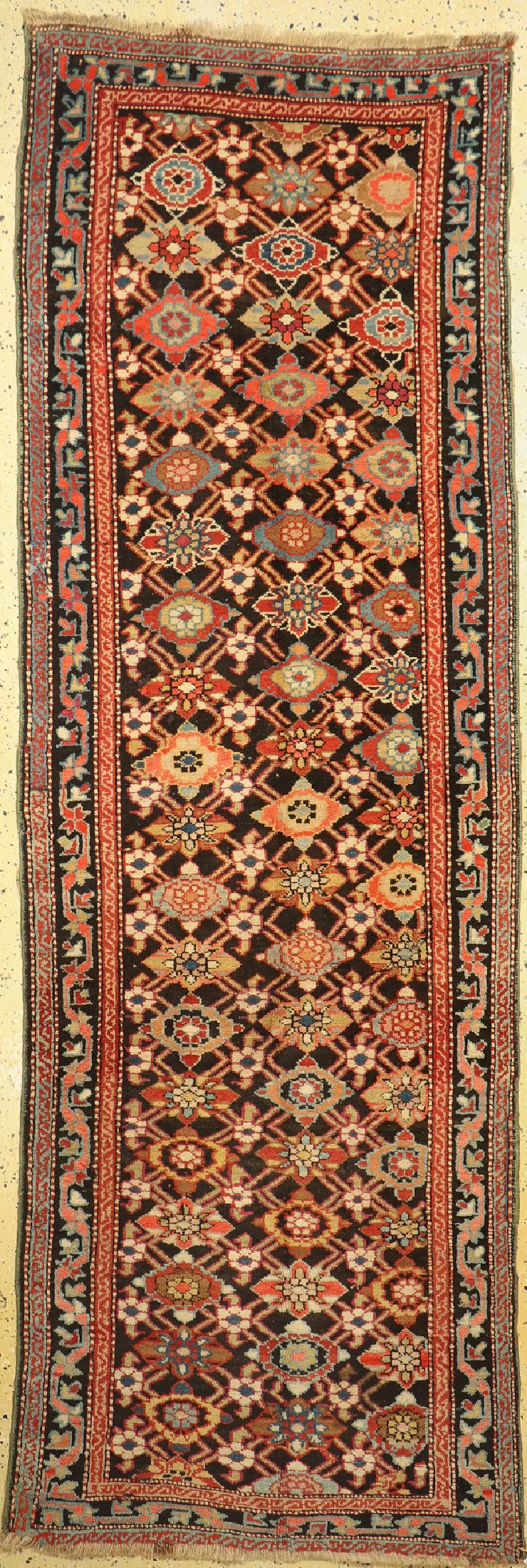 Karabagh antik, Kaukasus, um 1900, Wolle auf Wolle, ca. 273 x 95 cm, minimal verkürzt, EHZ: 2