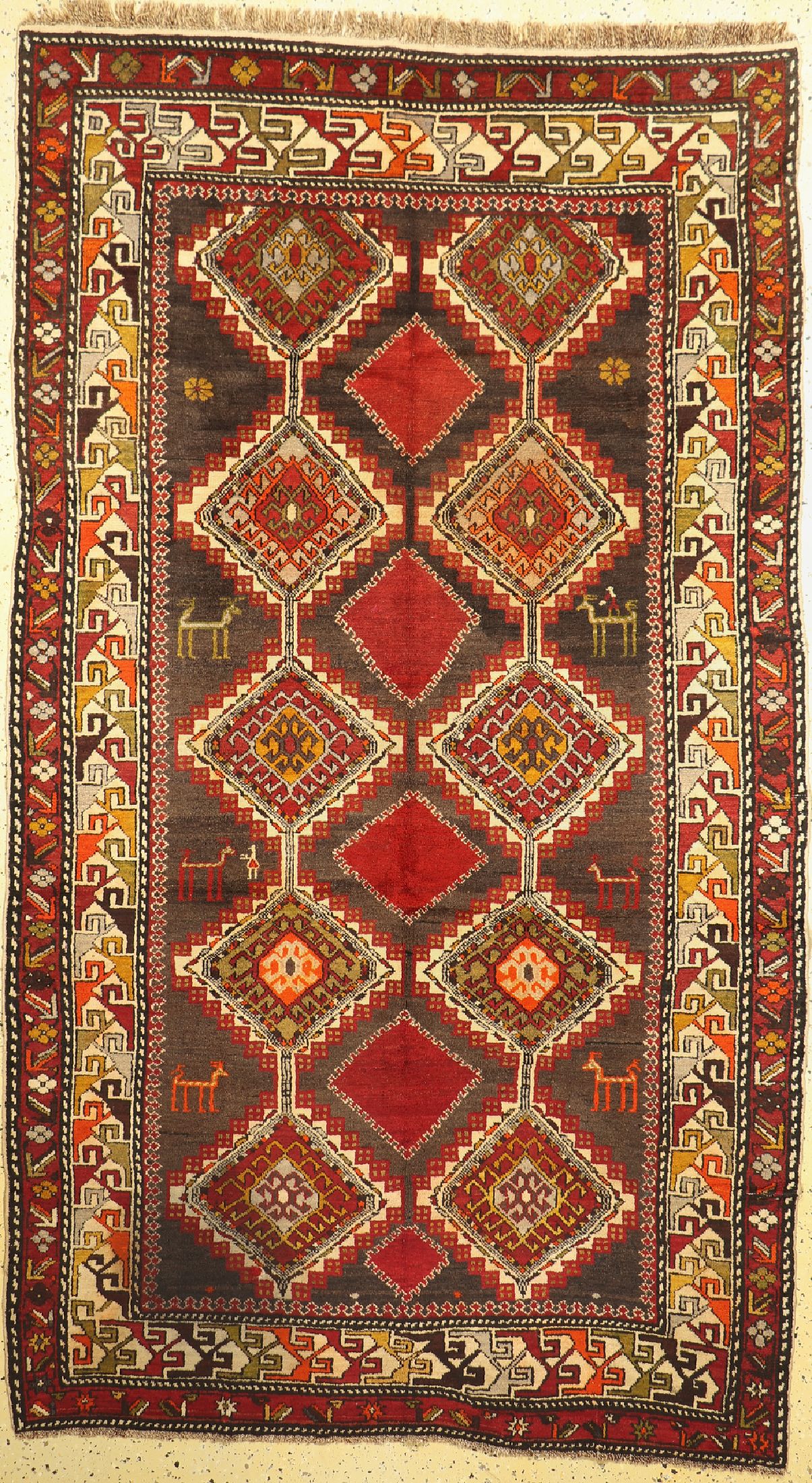 Schirwan antik, Kaukasus, um 1910/1920, Wolle auf Wolle, ca. 280 x 160 cm, leicht verfärbt, EHZ: 2, (Trittfalten)