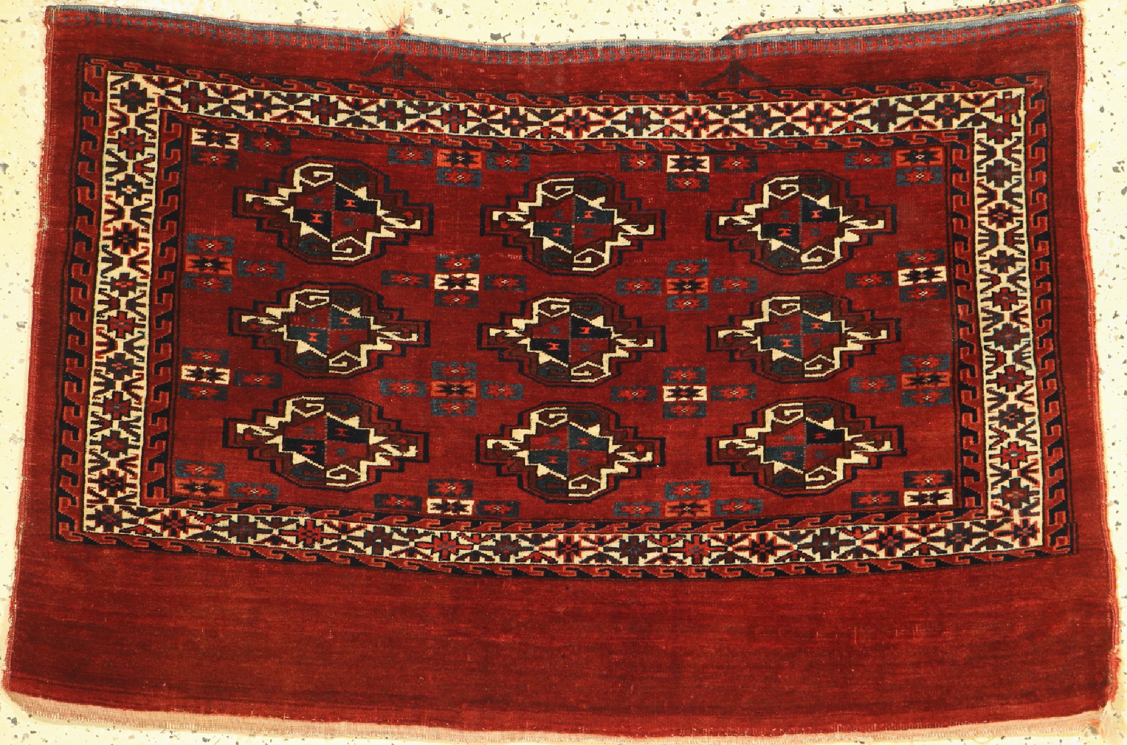 Ersari Tschowal, Turkmenistan, um 1900, Wolle auf Wolle, ca. 123 x 80 cm, minimaler Mottenfraß, EHZ: 2