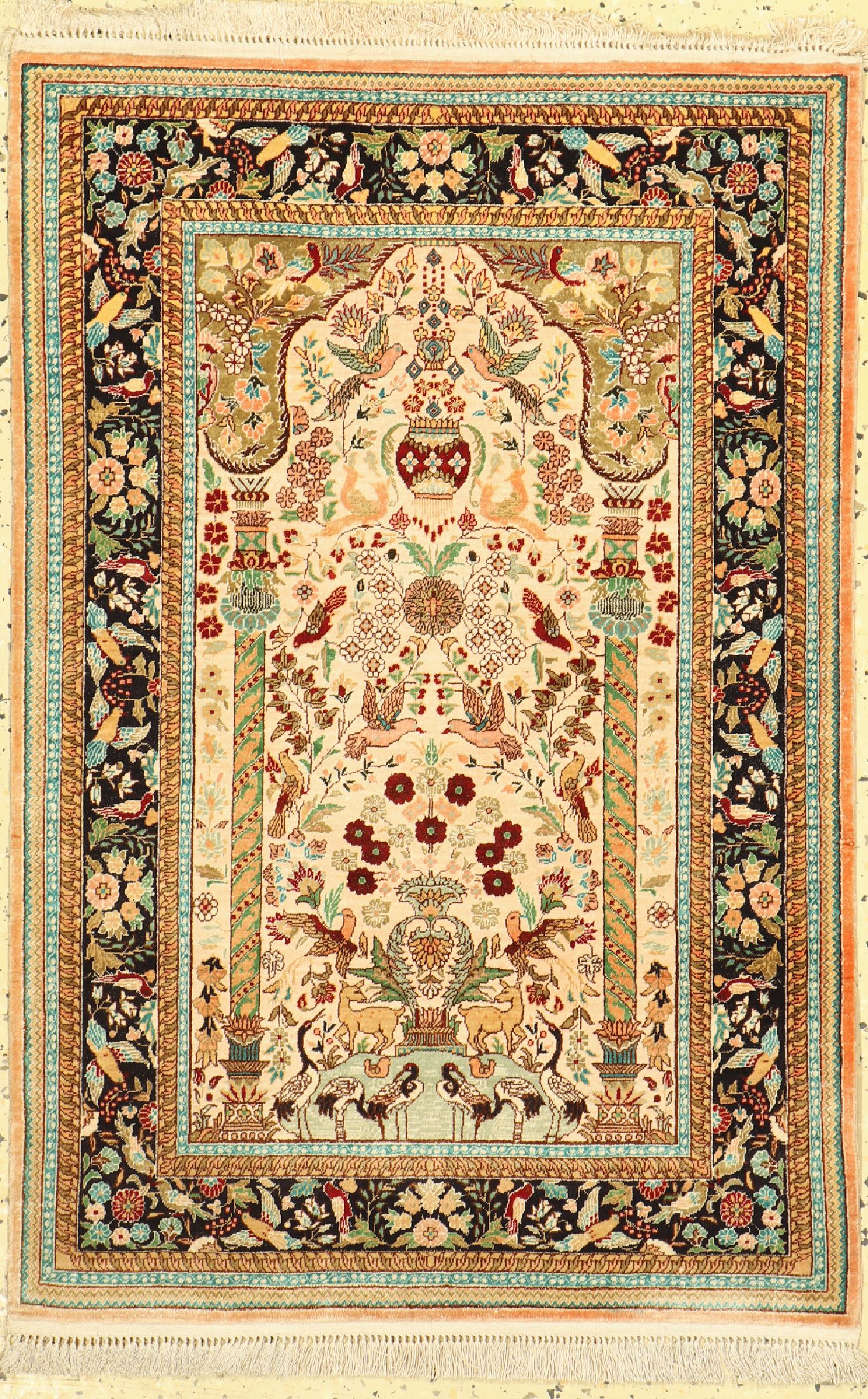 Hereke Seide fein, China, ca. 40 Jahre, reine Naturseide, ca. 95 x 63 cm, ca. 1,0 Mio.Kn/qm, EHZ: 1-2