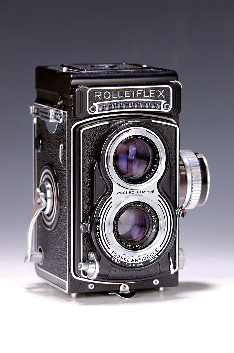 Rolleiflex 6x6, mit Tessar 1:3.5 75mm, Objektiv Franke & Heidecke Tessar 1:3.5 75mm, No. 3825297, mit brauner Rollei Lederbereitschaftstasche ...