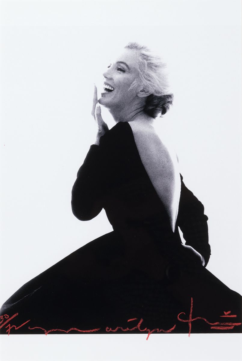 Bert Stern, 1929 - 2013 New York, Fotografie auf dickem, matten Fotopapier, "Marilyn Laughing in Dior Dress", handsigniert und num. 30/72, ...