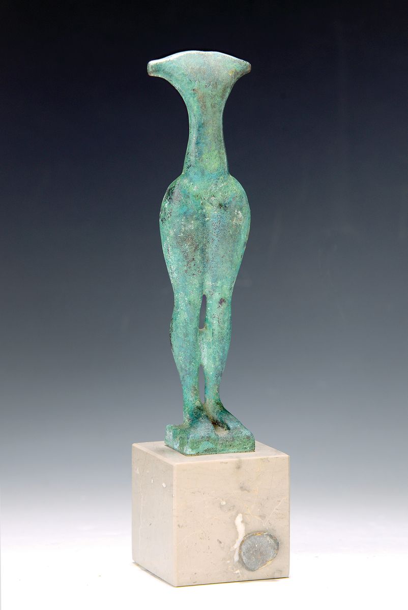 Lazlo Taubert, geb. 1966, Bronzeskulptur auf Marmorsockel, stehender Männertorso, auf Marmorsockel, mit Fingerabdruck signiert, an den Sockel ...
