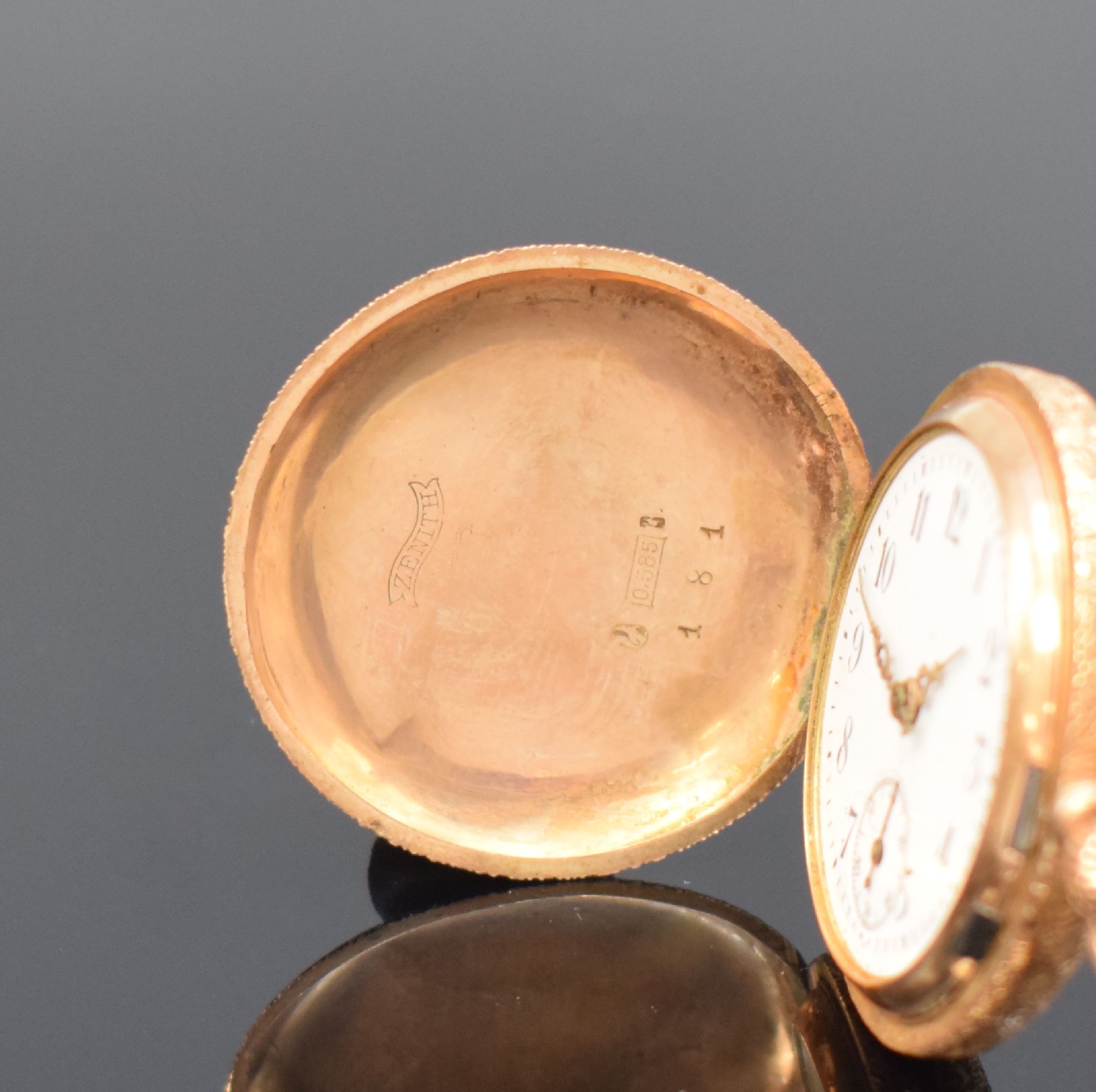 Detail a: ZENITH kleine Savonette Taschenuhr in RG 585/000, Schweiz um 1906, vollgrav., 2- Deckel Goldgeh. dell., verg. Metallcuv. m. Medaillengrav., ...