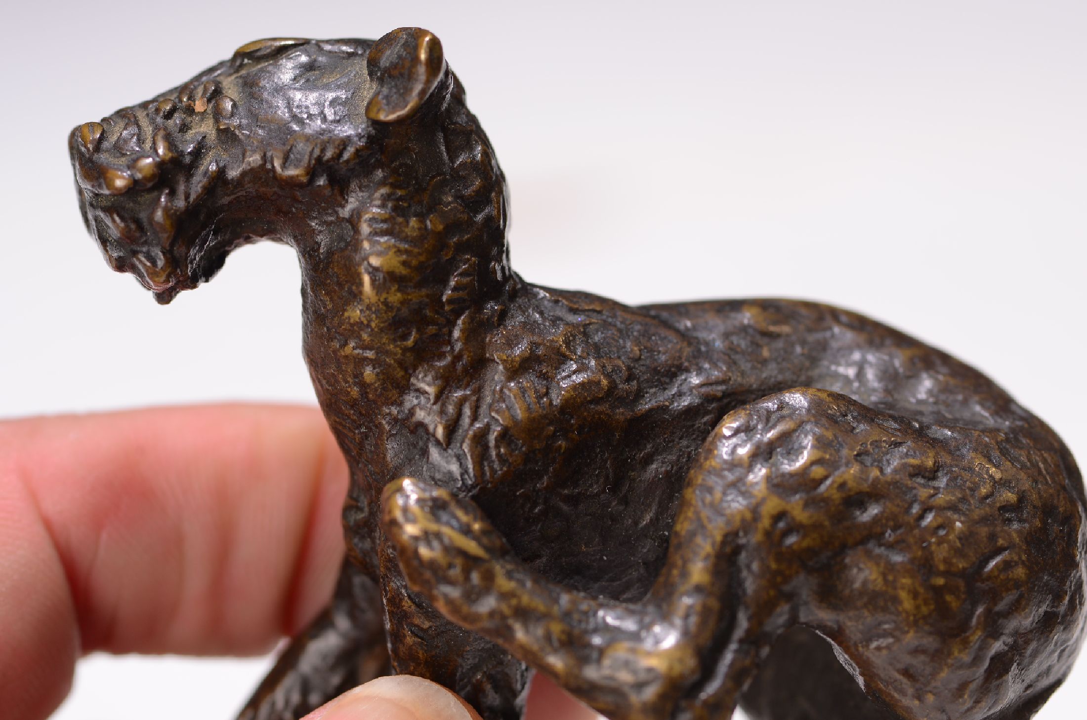 Detail a: Renée Sintenis, 1888-1965, Junger sitzender Terrier, Bronzeskulptur, Entwurf 1925, am Boden monogr. RS, H. ca. 8cm