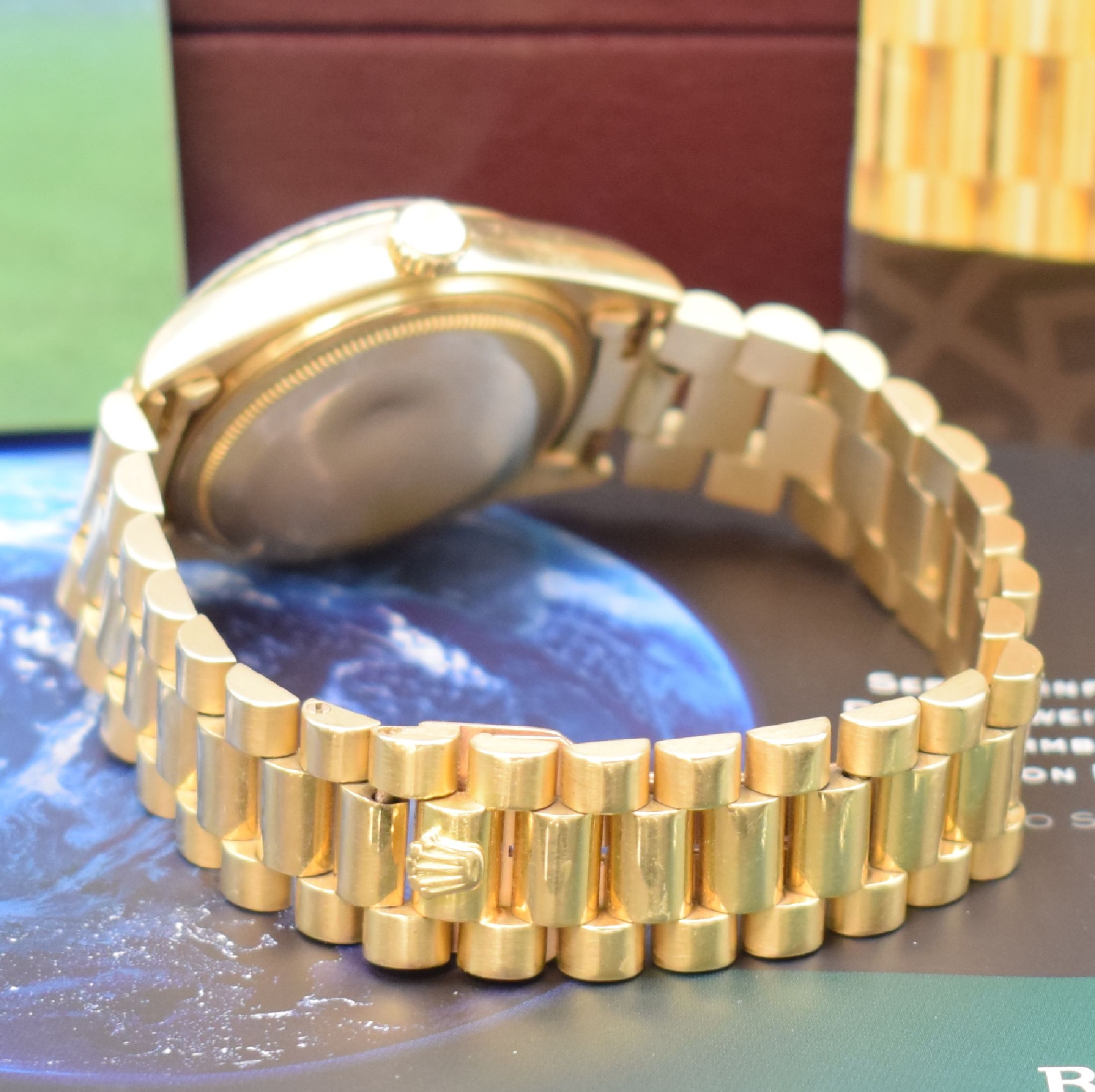 Detail b: ROLEX Day-Date Herrenarmbanduhr in GG 750/000 Referenz 18038, Schweiz um 1980, Automatik, verschr. Oystergeh., Präsidentband m. verd. Faltschl., ...