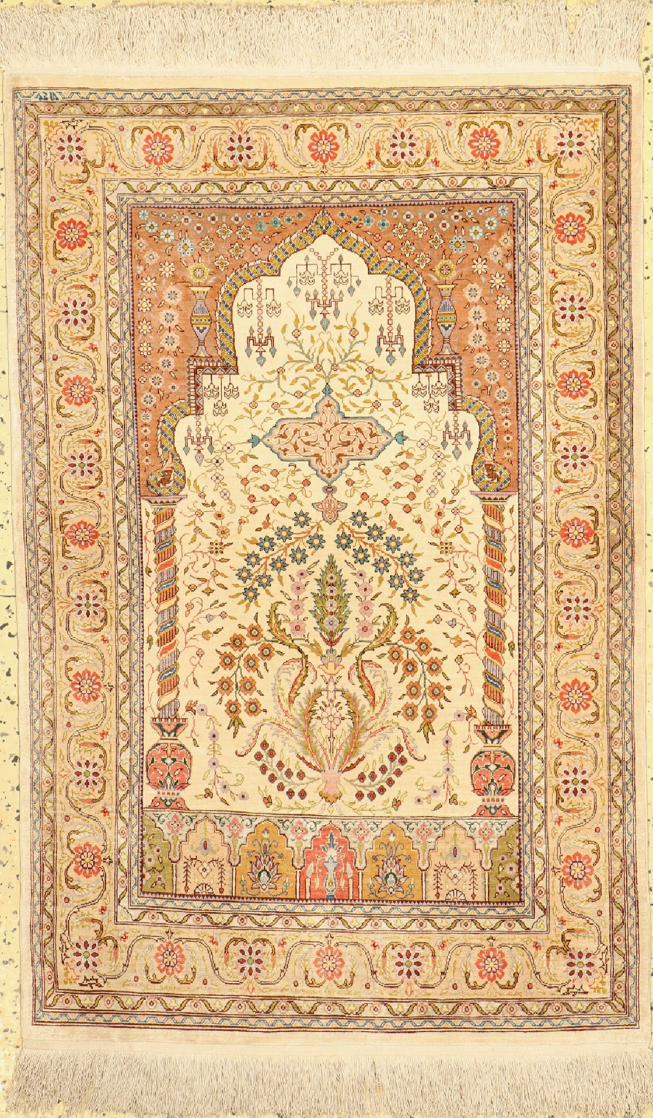 Hereke Seide fein, signiert, Türkei, um 1960, reine Naturseide, ca. 104 x 65 cm, ca. 1,0 Mio. Kn/qm, EHZ: 1