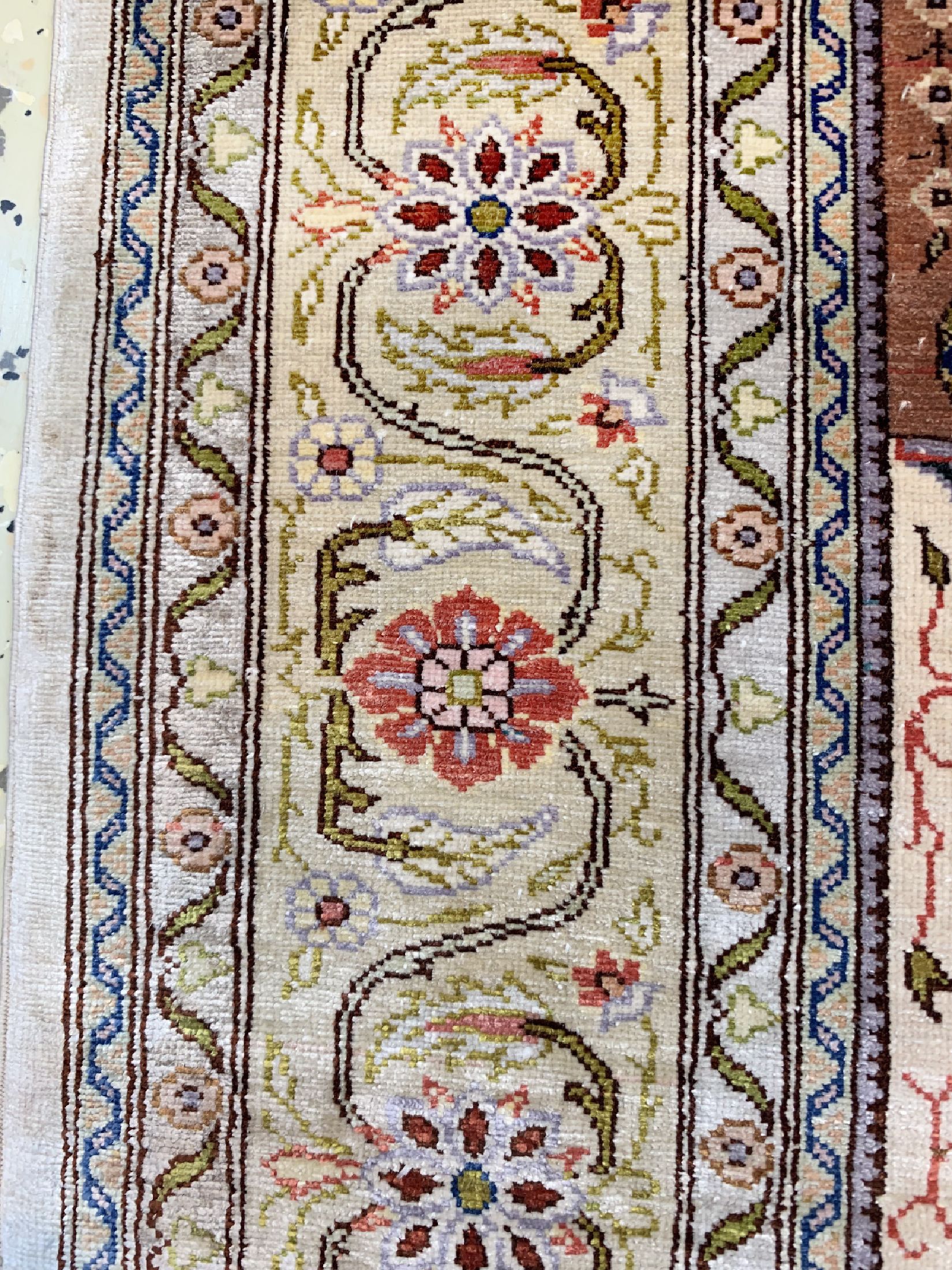 Detail d: Hereke Seide fein, signiert, Türkei, um 1960, reine Naturseide, ca. 104 x 65 cm, ca. 1,0 Mio. Kn/qm, EHZ: 1