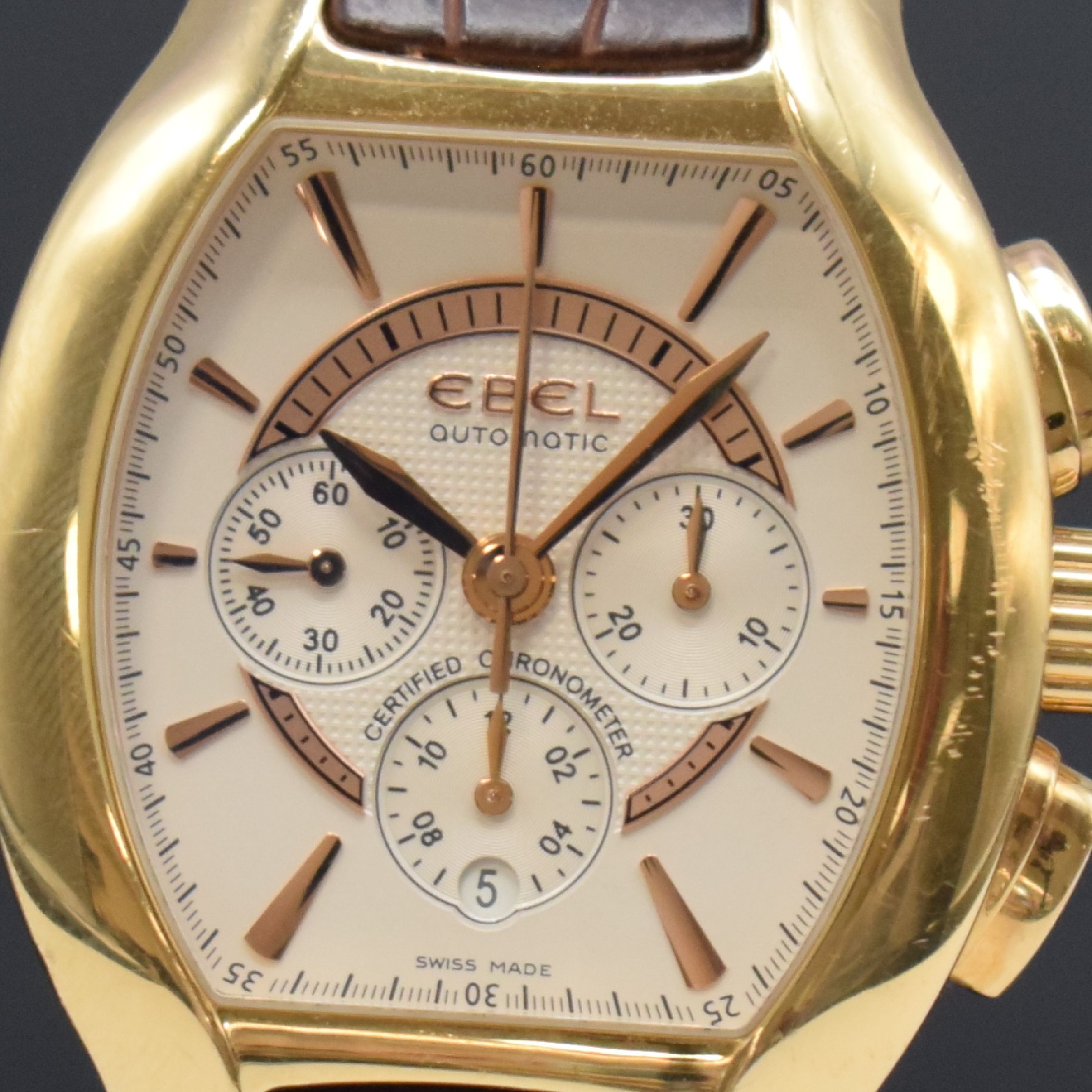 Detail b: EBEL Ebellissimo große, 170g schwere Herrenarmbanduhr mit Chronograph in RoseG 750/000 Chronometer Referenz 5137G41, Schweiz um 2008, Automatik, ...