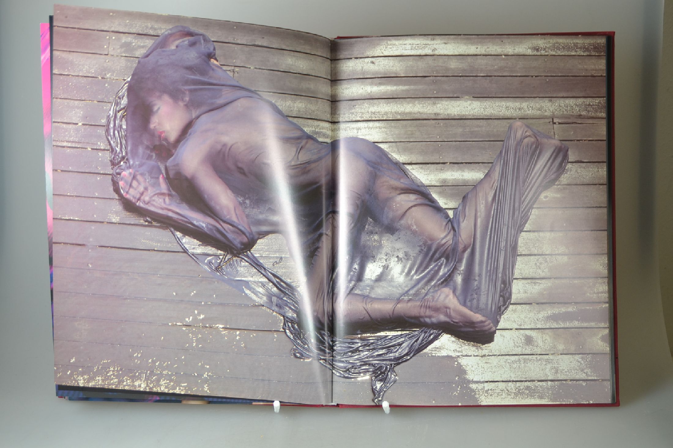 Detail j: Konvolut aus 5 Bildbänden: erotische Kunst & Fotografie, 4 Bände Aktfotografie in Farbe, Hironobu Nozawa "Demolition. Yuki Touma", 2004, ...