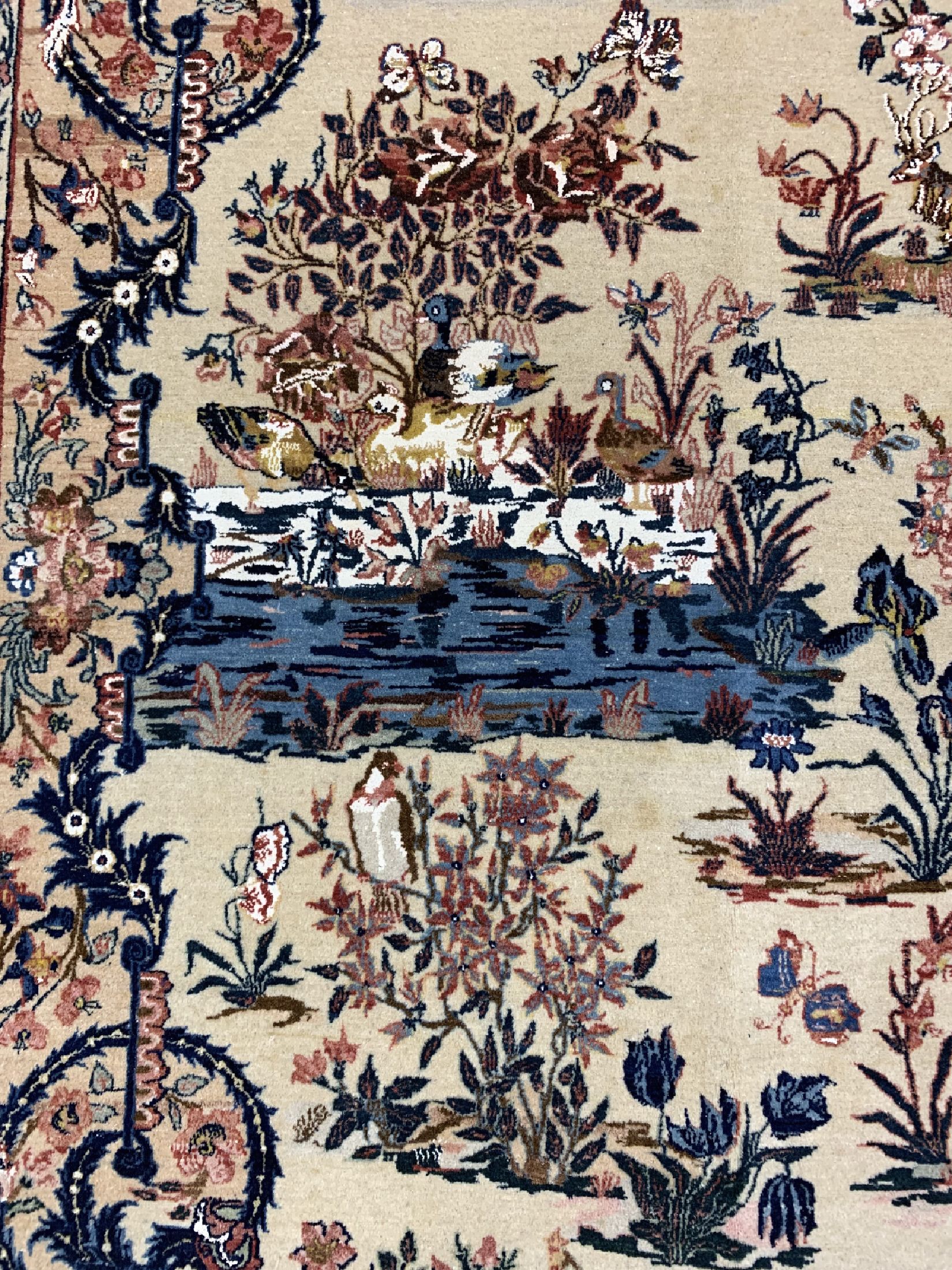 Detail c: Seltener Ghom Kork alt, Persien, um 1950, Korkwolle mit Seide und Baumwoll Highlights, ca. 306 x 202 cm, EHZ: 1-2