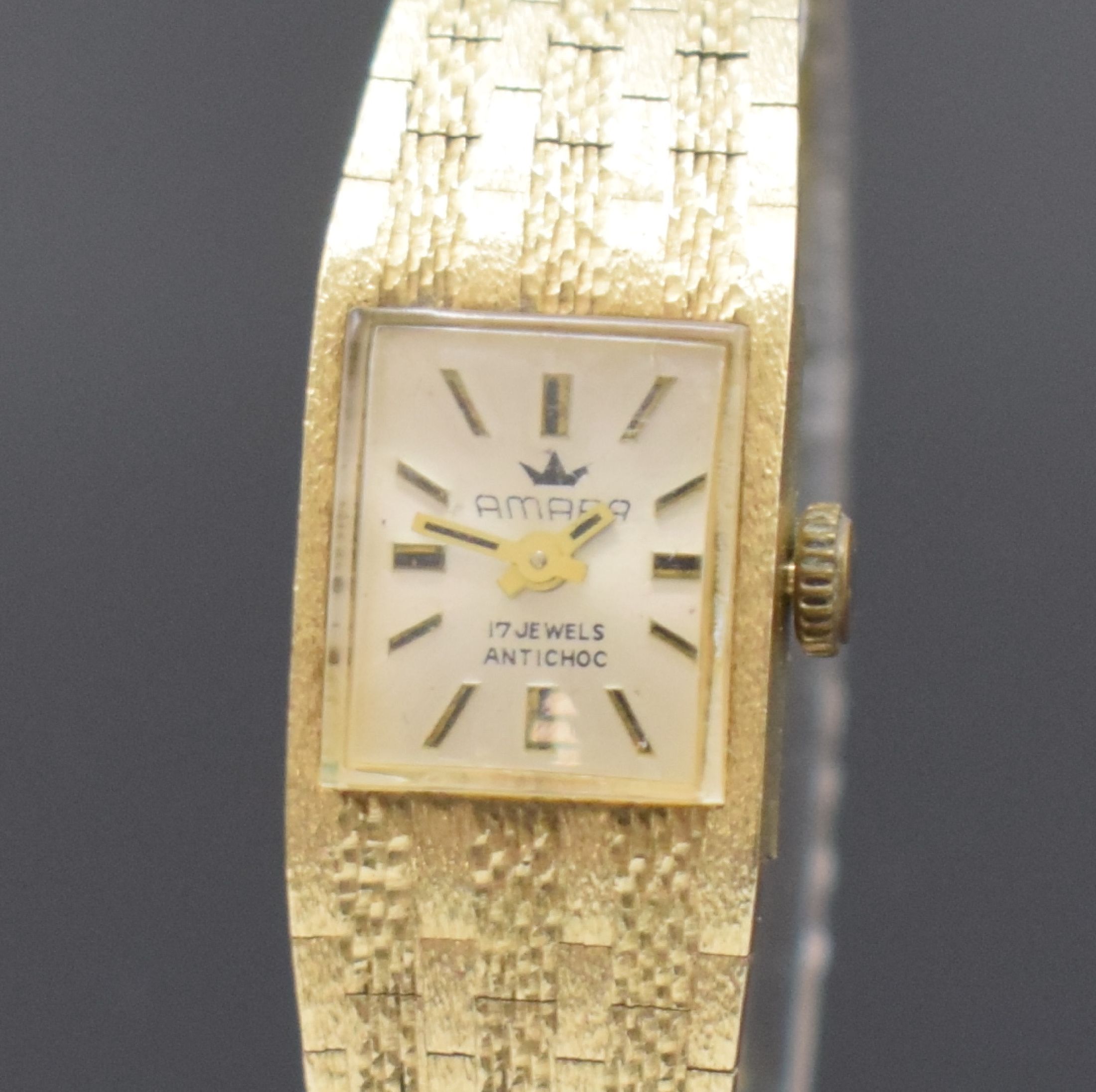 Detail a: AMARA Damenarmbanduhr in GG 585/000, Deutschland um 1970, Handaufzug, 2-teil. Geh., Boden aufgedr., Milanaiseband, silb. Zifferbl., m. aufges. ...
